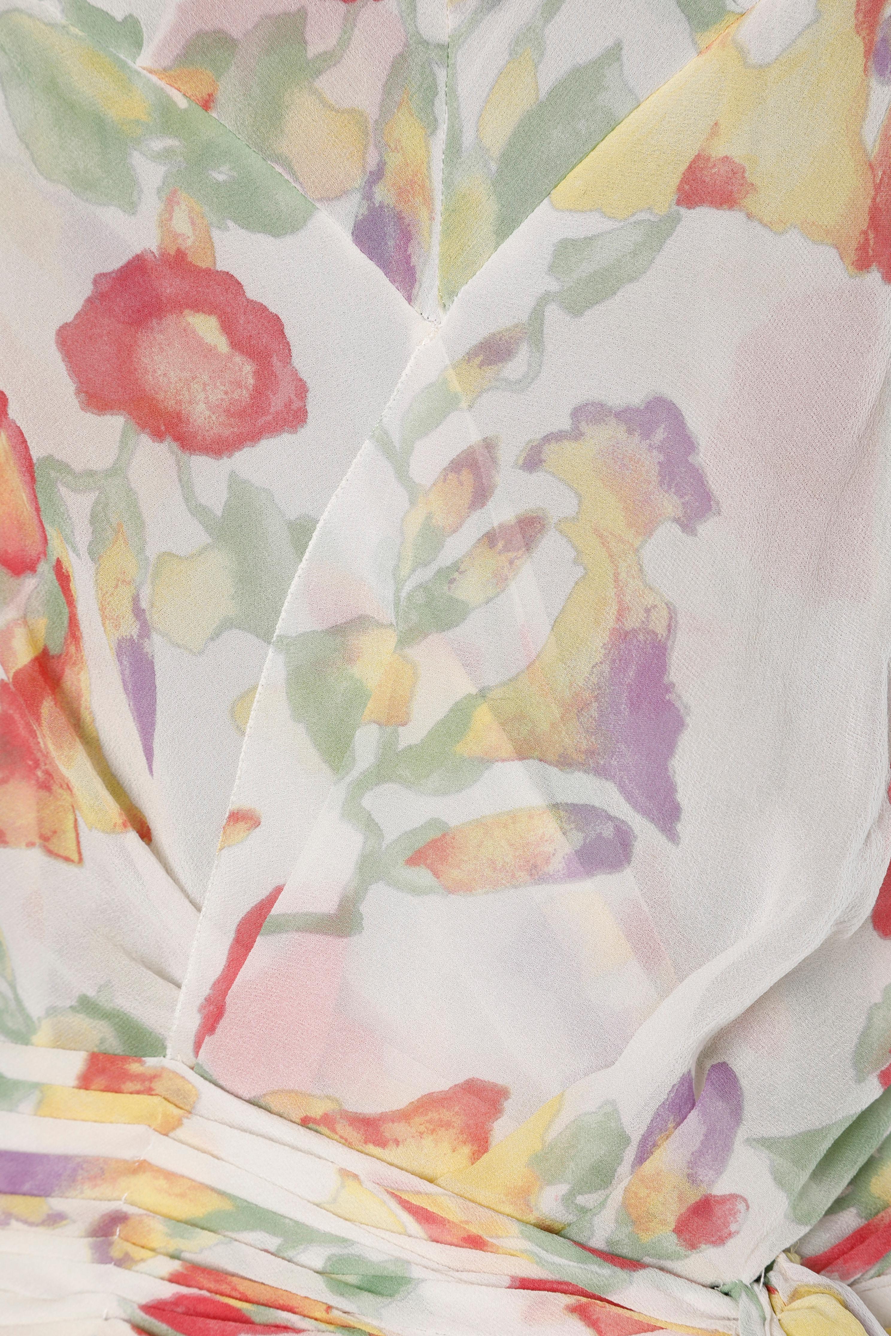 Vestido de gasa estampado de flores Chanel Boutique Beige en venta