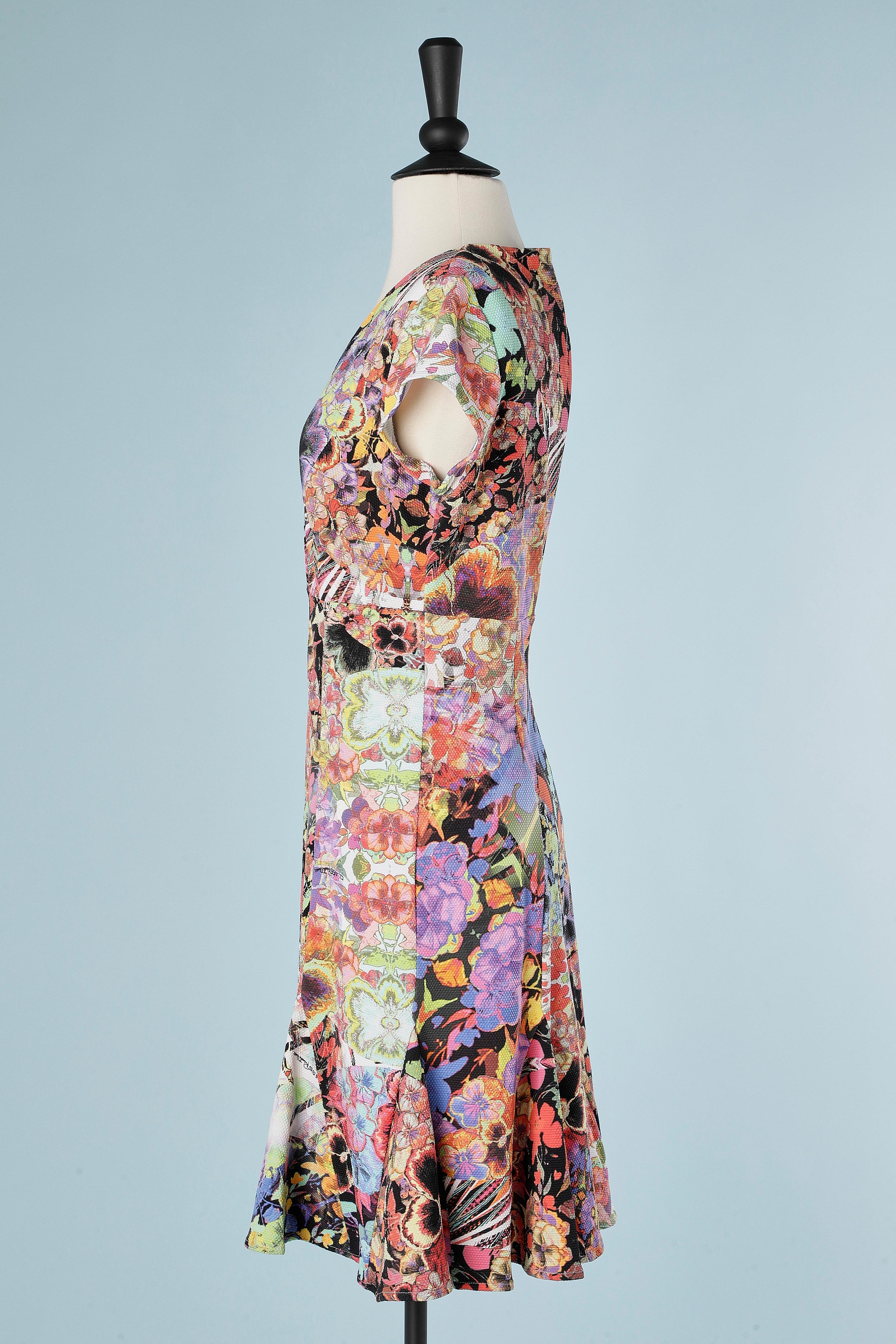Flower printed dress with branded fabric Cavalli Class  In Excellent Condition For Sale In Saint-Ouen-Sur-Seine, FR
