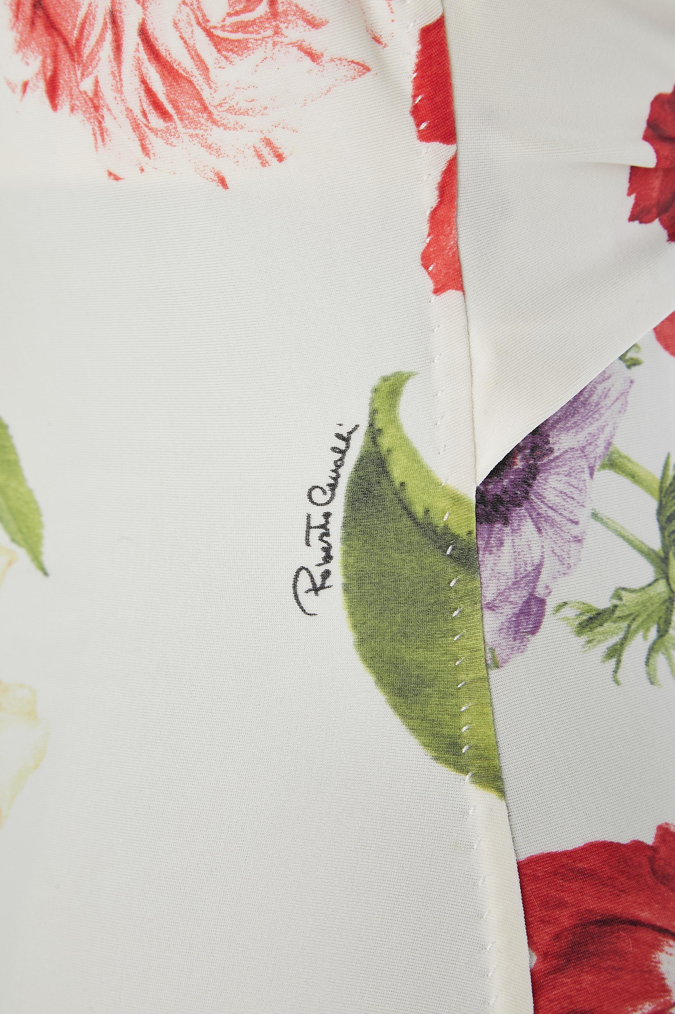 Robe de soirée en jersey imprimé de fleurs avec broche en strass Roberto Cavalli  Excellent état - En vente à Saint-Ouen-Sur-Seine, FR
