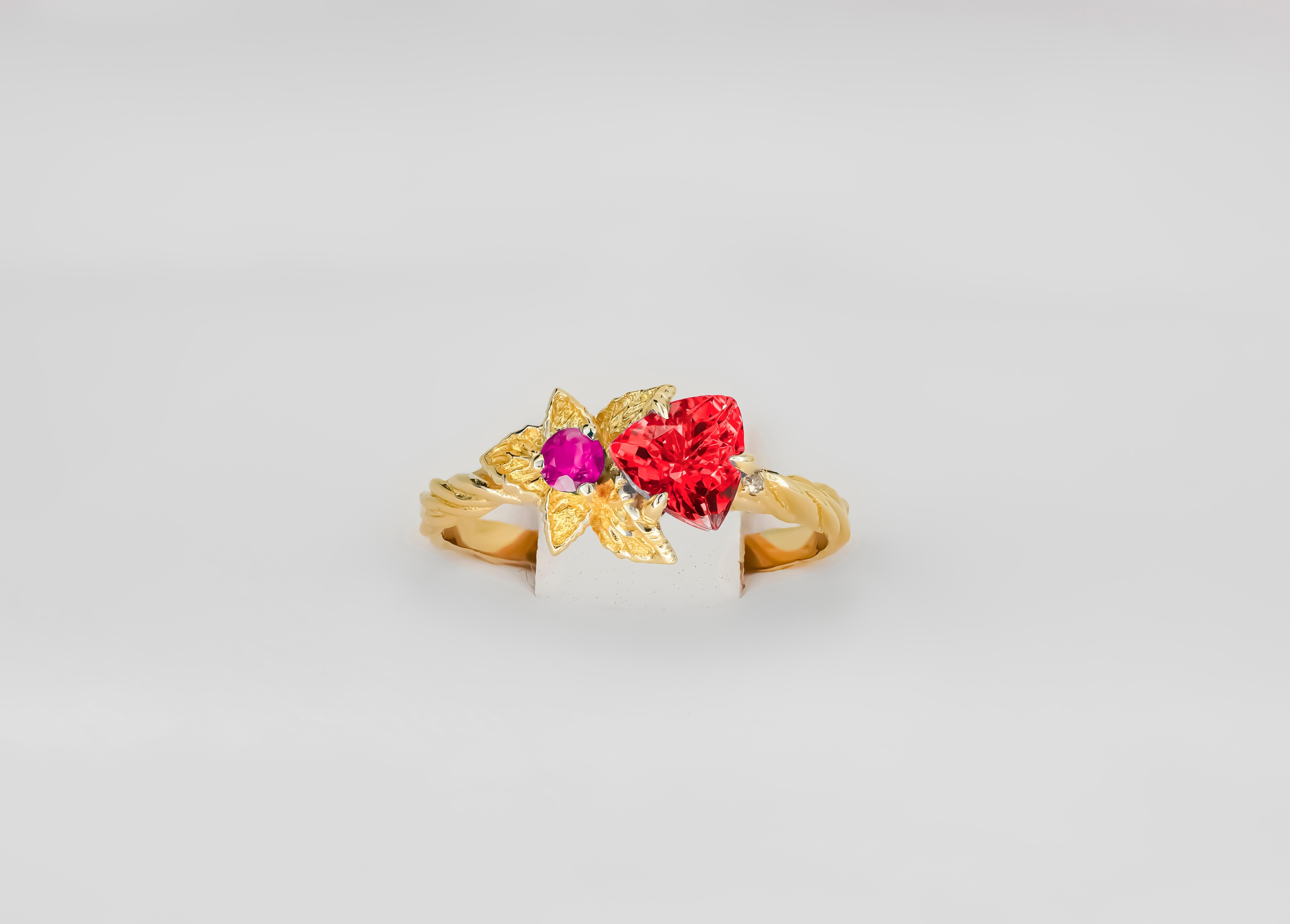 Flower red, purple gemstone 14k gold ring.
Triangle pink-red gemstone gold ring. Lab ruby, sapphire gold ring. Flower gold ring.

Weight: 2.25 g. depends from size

Gemstones:
 Lab ruby, weight: approx 0.45-0.50 ct, cut - trillion, pink color
 Lab