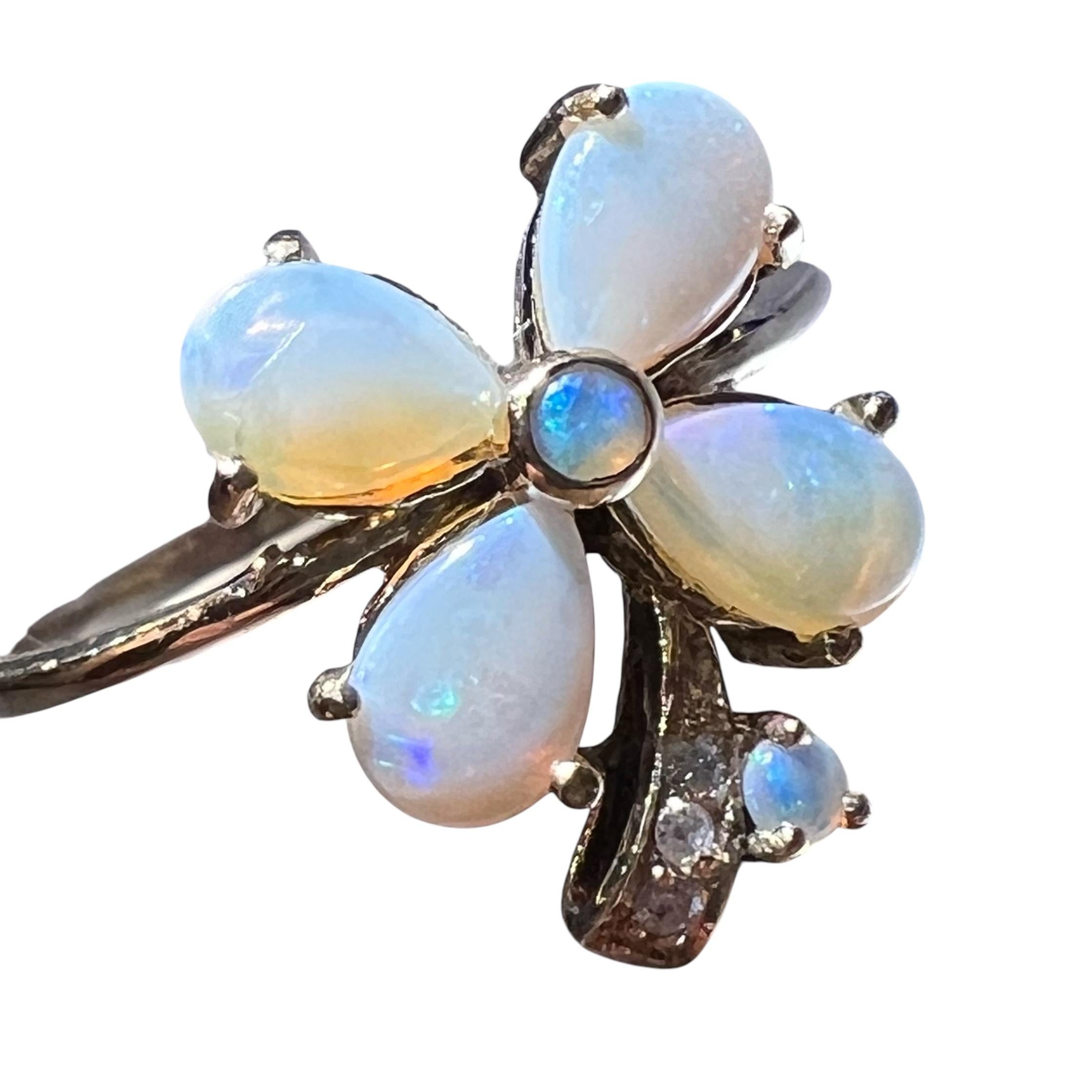 Flower” Ring 9 Carat Yellow Gold Opals And Diamonds For Sale 5