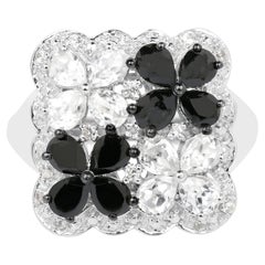 Blumenring, schwarze Spinelle, weiße Topas, 2,86 Karat Sterlingsilber
