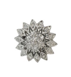 Flower Ring with Diamonds