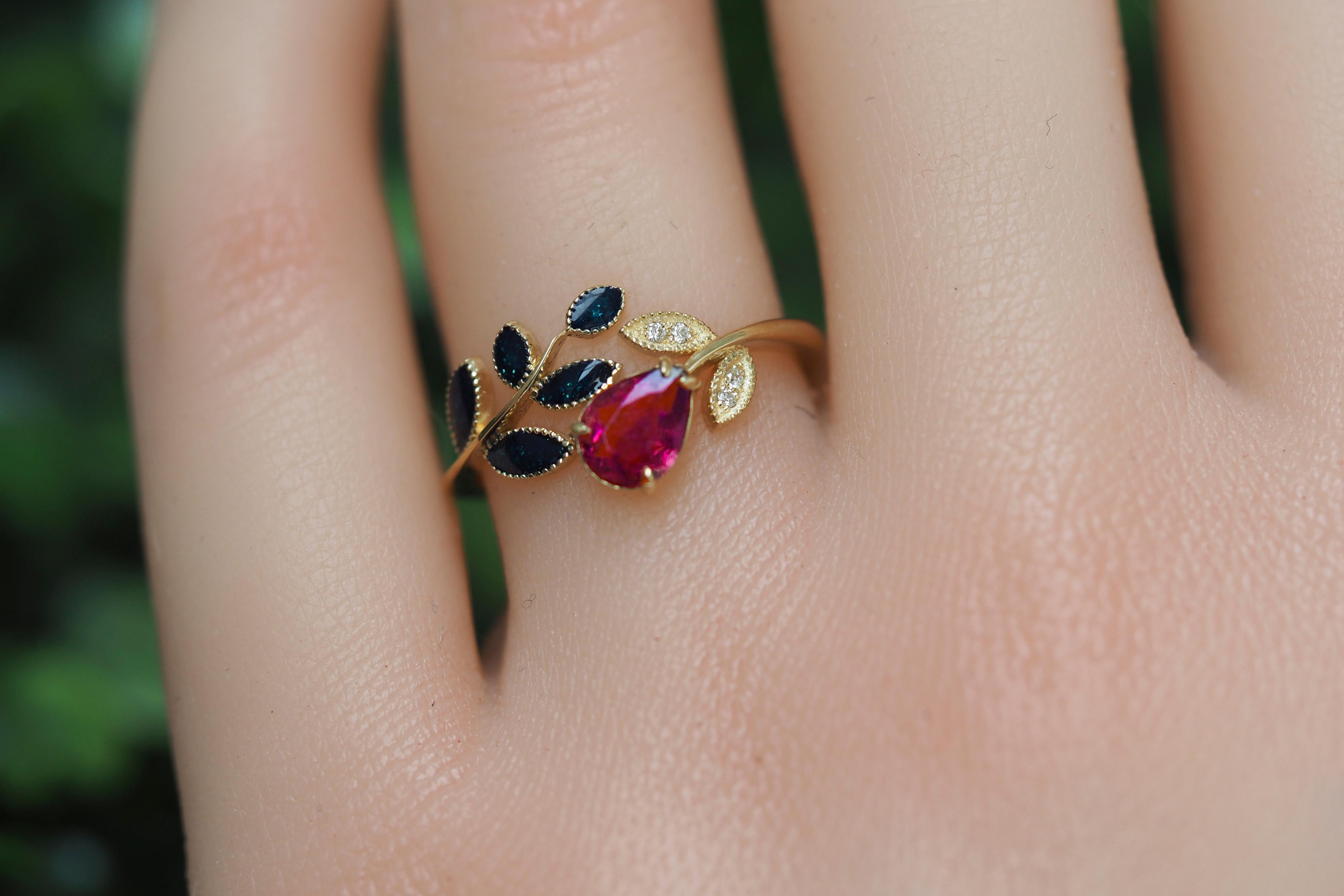 Modern Flower ring with ruby in 14k gold.  For Sale