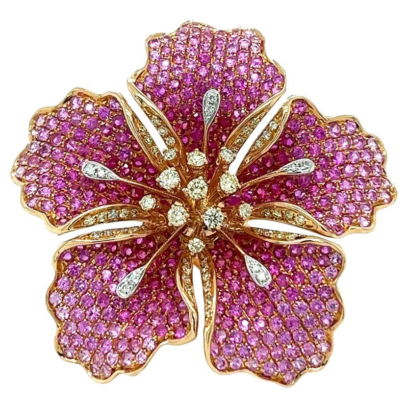 Ruby Stone Brooch 18K White Gold Ruby Bow Brooch with Diamonds For Sale at 1stDibs