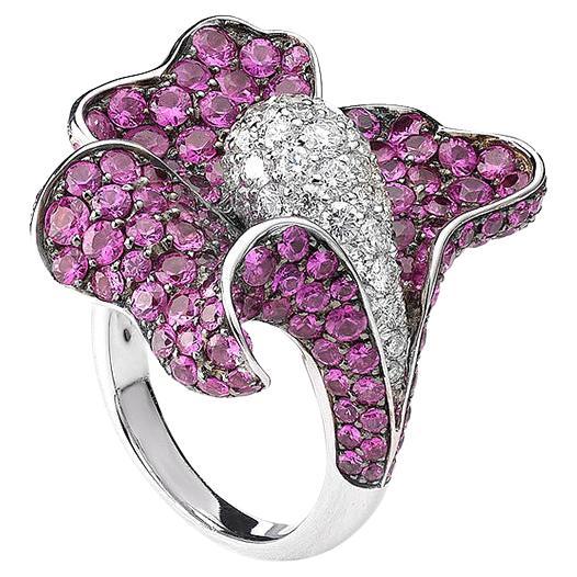 Flower Sapphire and Diamond Gold Ring For Sale