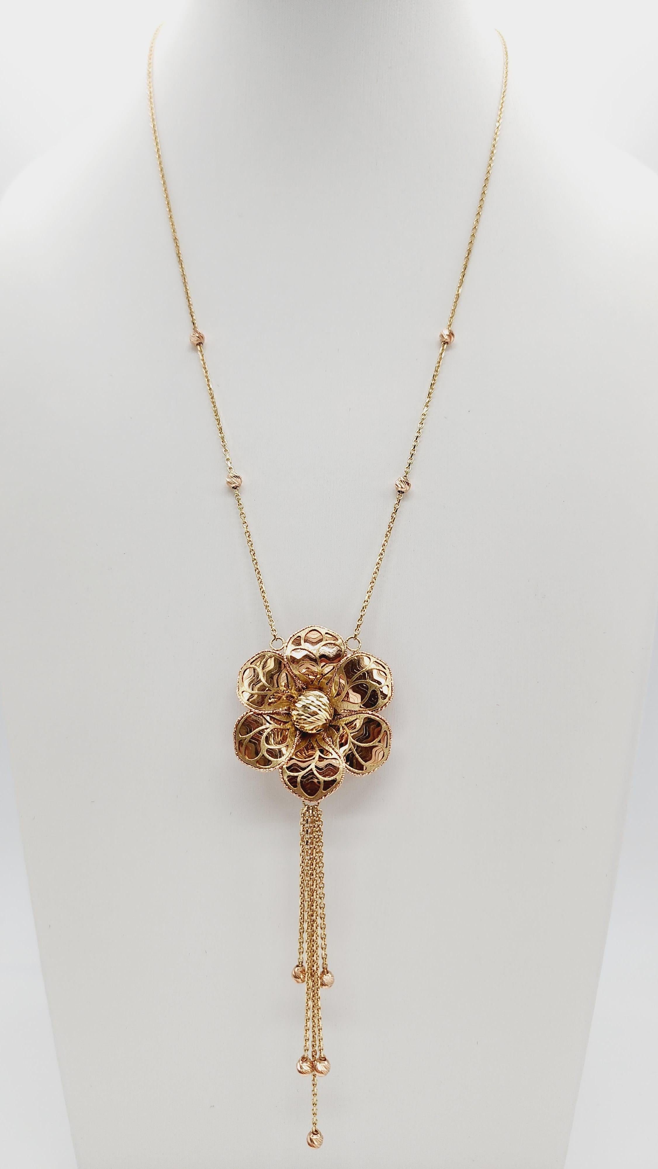 Flower Shape Pendant Rose Gold 14 Karat 16 inch

Pendant Measurements: 1.10 x 1.00 inch

*Free shipping within the U.S.*