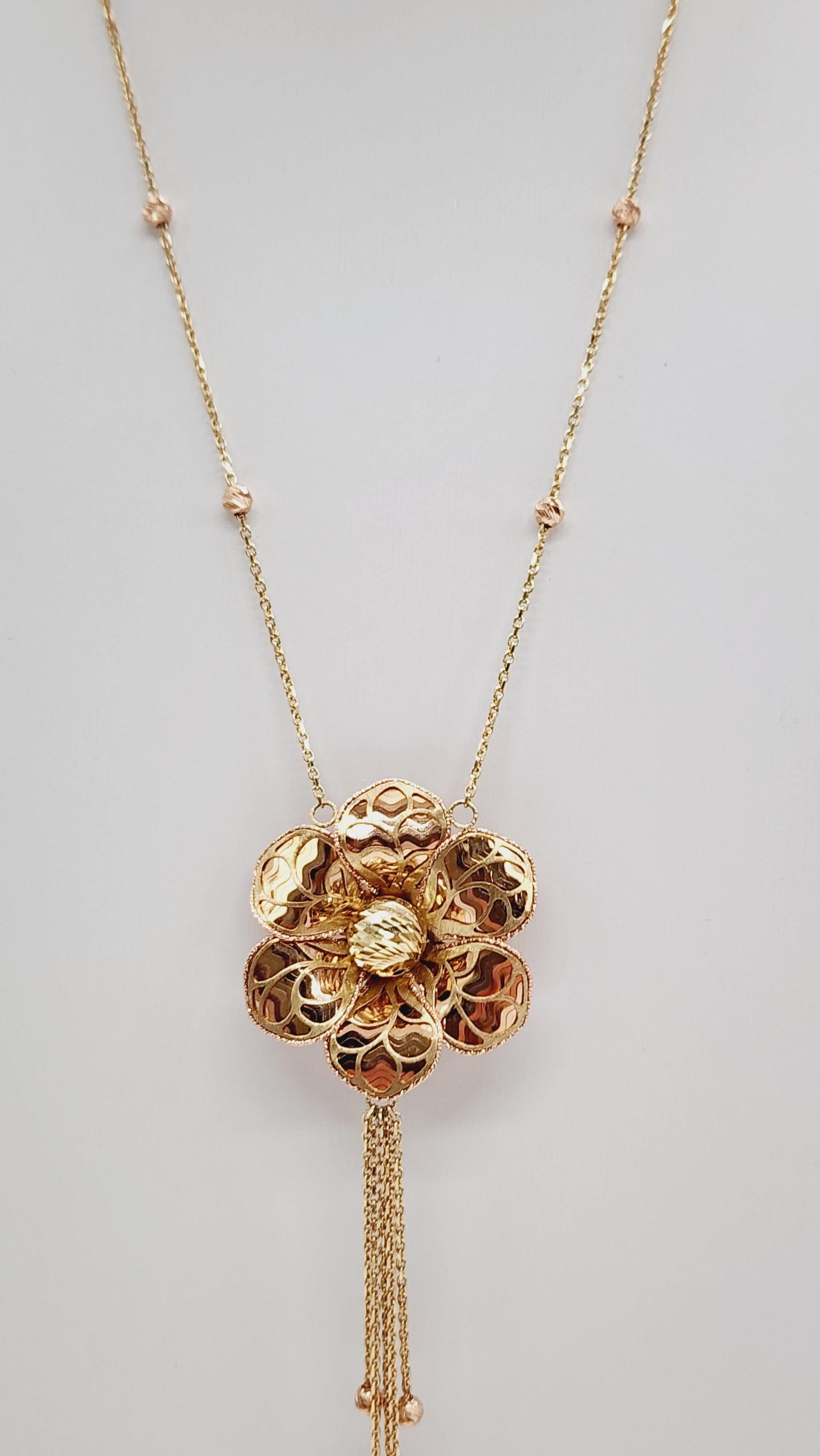Women's Flower Shape Pendant Rose Gold 14 Karat For Sale