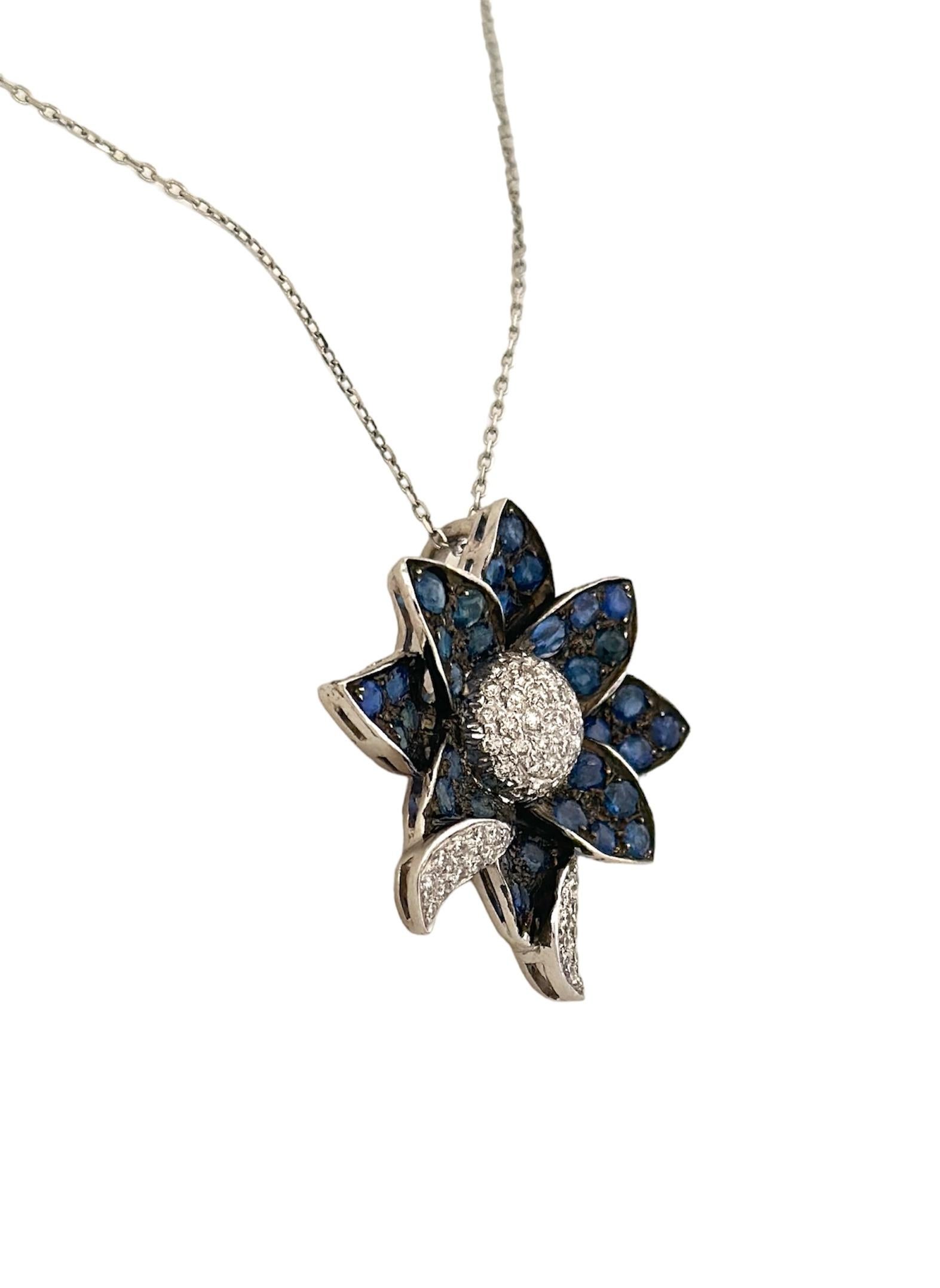 Retro Flower Shaped  Blue Sapphire  And White Diamond Pendant For Sale