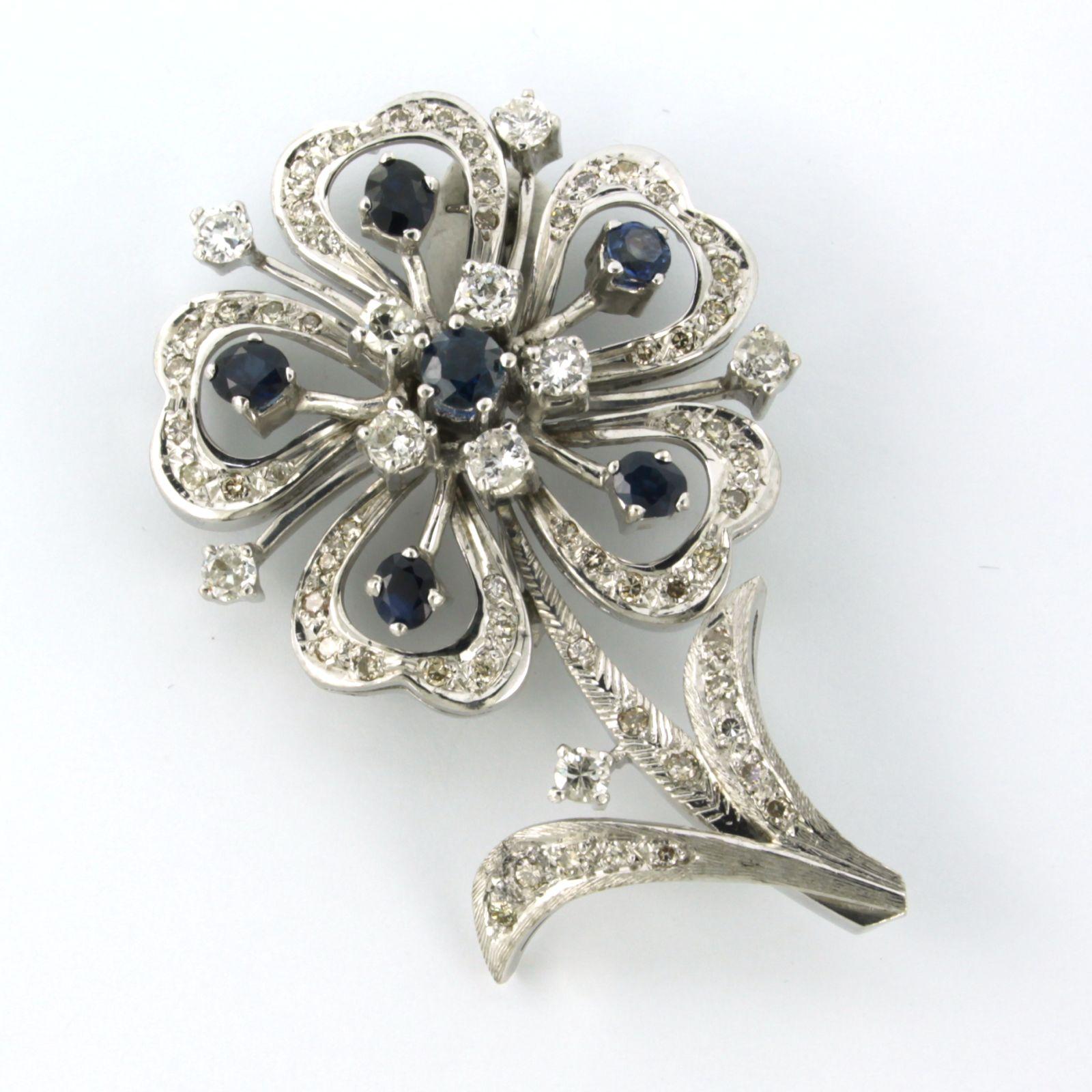 Women's Flower shaped Brooch set with sapphire and diamonds up to 1.50ct 14k white gold For Sale