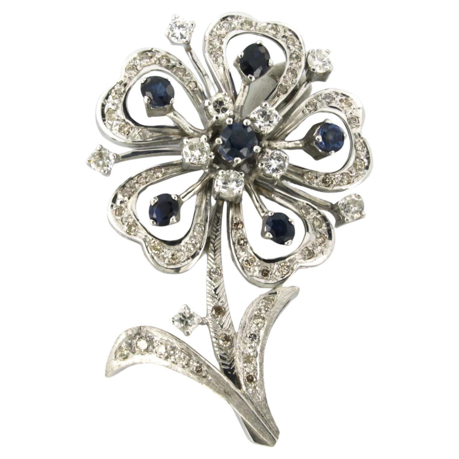 Flower shaped Brooch set with sapphire and diamonds up to 1.50ct 14k white gold For Sale