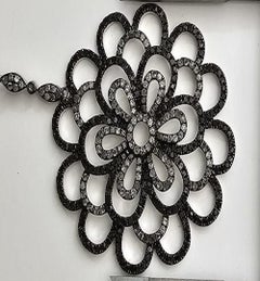 Flower Shaped Dangle Earrings With Pave Diamonds