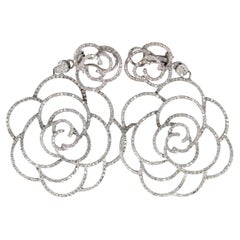 Boucles d'oreilles diamant en forme de fleur
