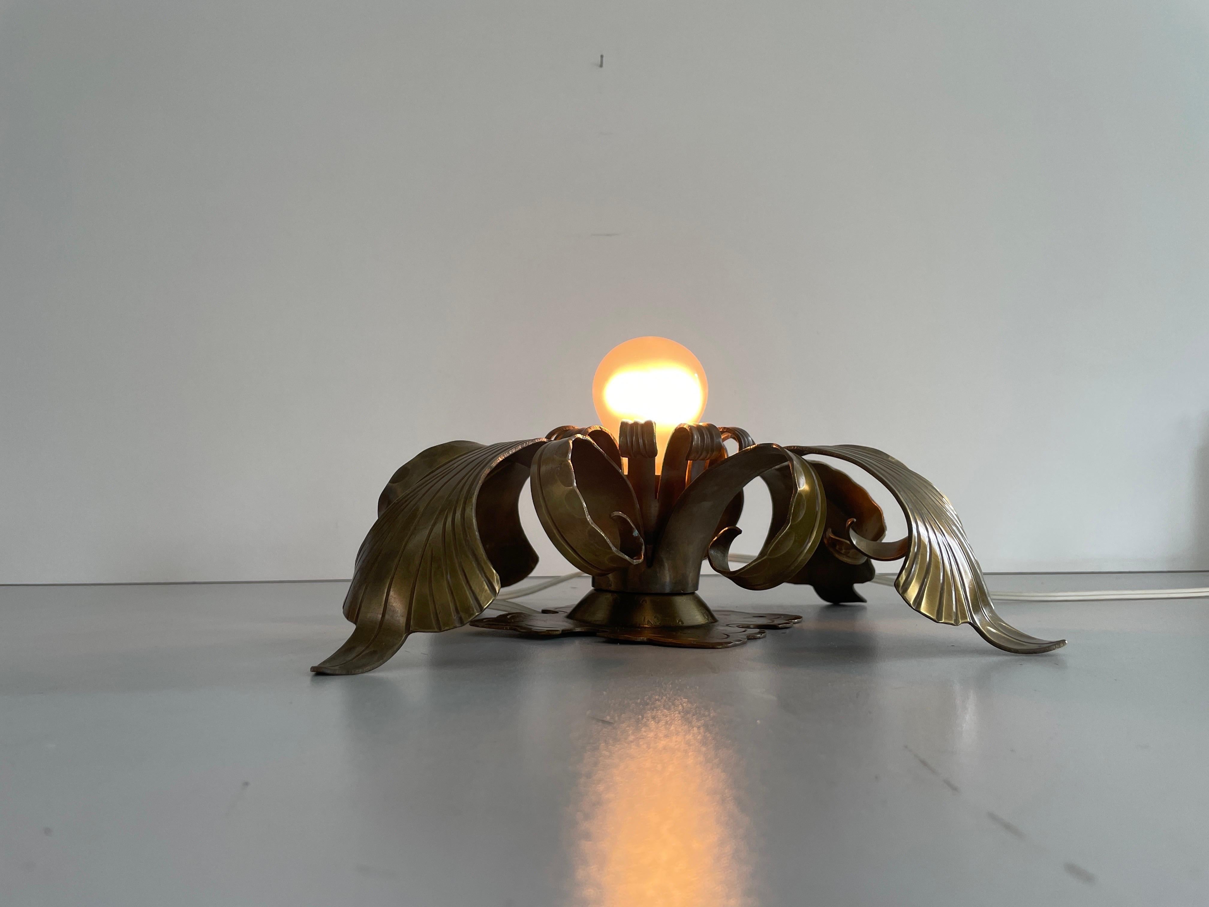 Flower Shaped Heavy Brass Pendant Lamp by Hans Möller, 1960s, Germany For Sale 5