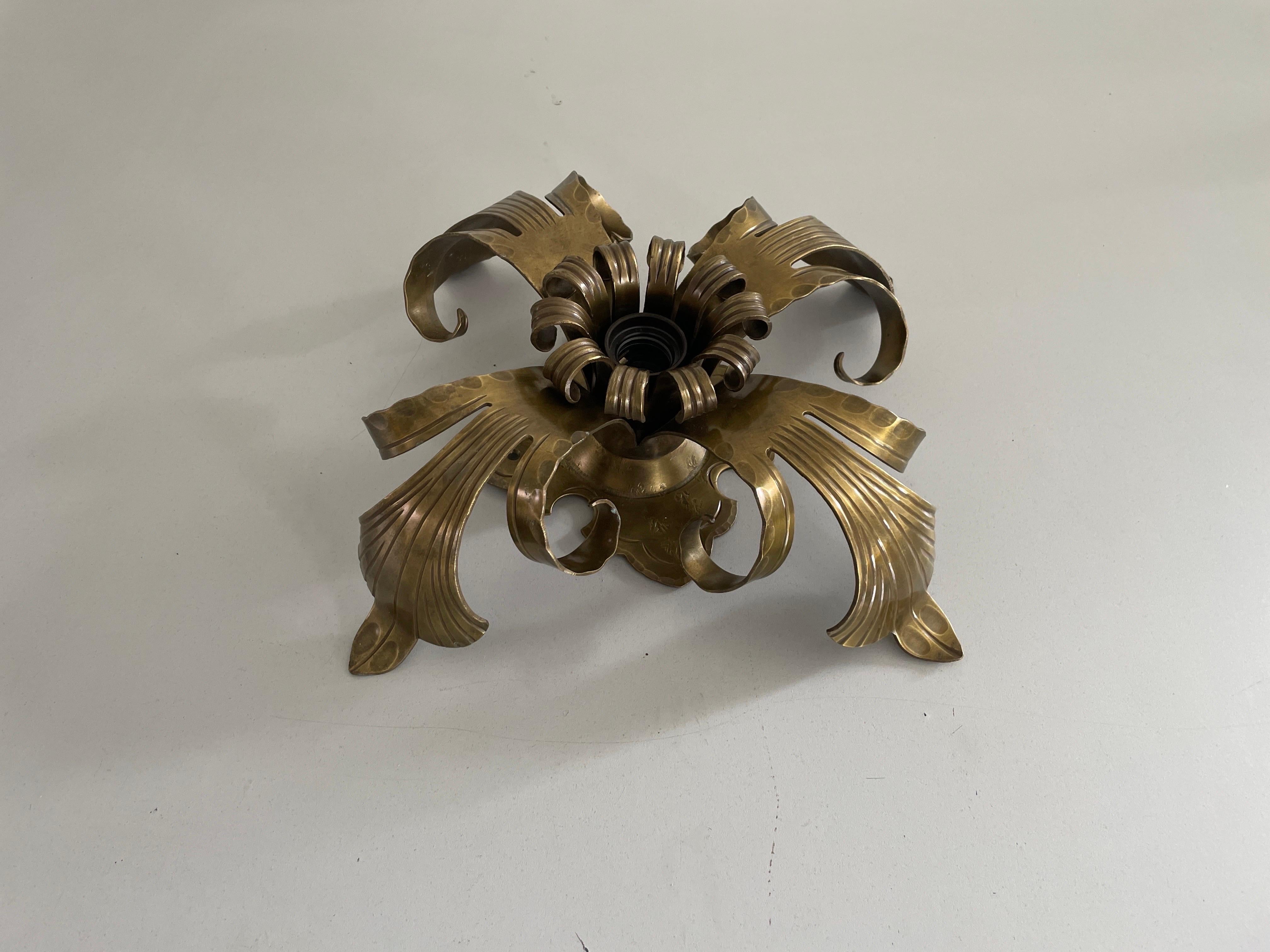 Mid-Century Modern Flower Shaped Heavy Brass Pendant Lamp by Hans Möller, 1960s, Germany For Sale