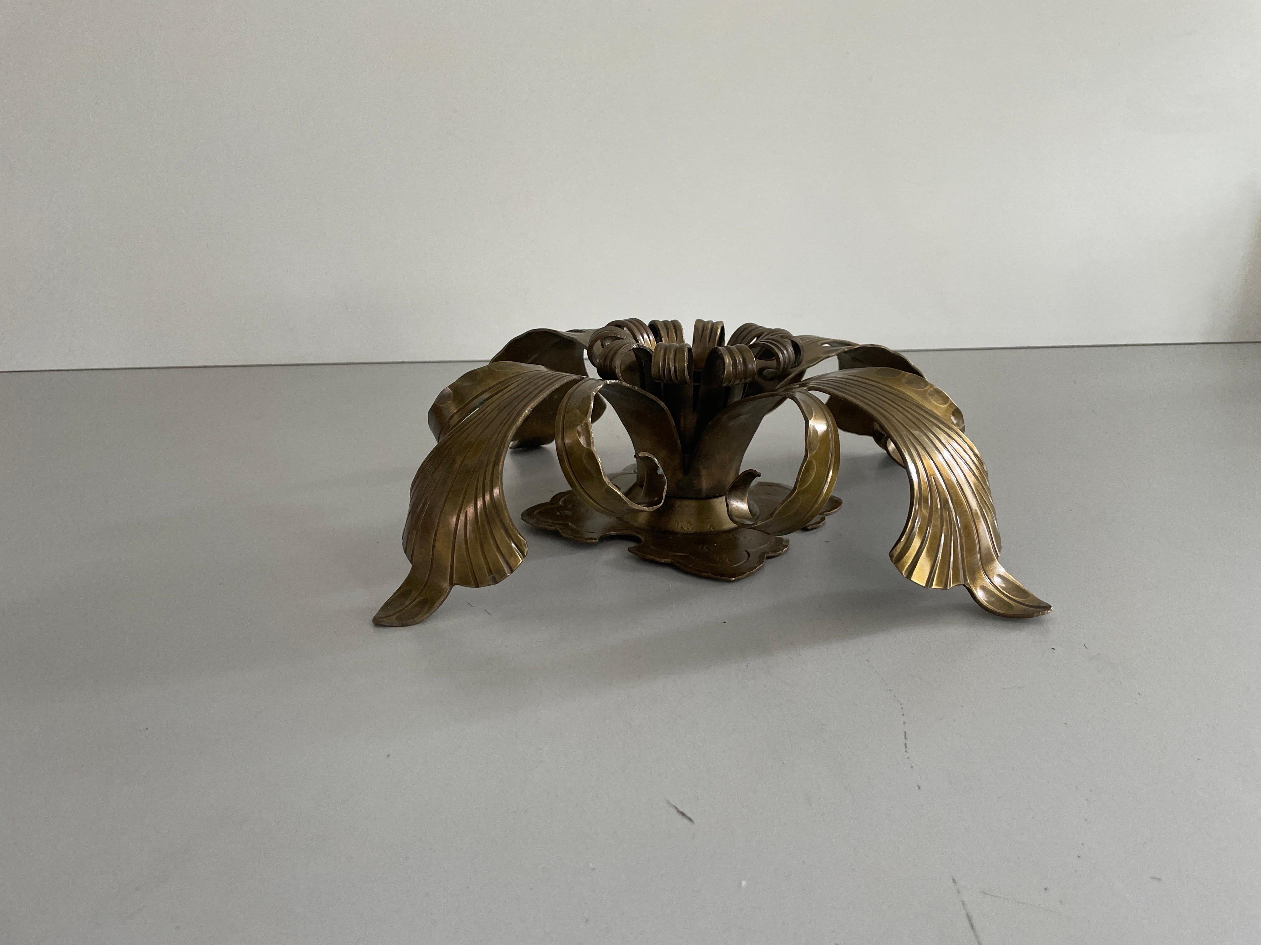 Flower Shaped Heavy Brass Pendant Lamp by Hans Möller, 1960s, Germany In Excellent Condition For Sale In Hagenbach, DE