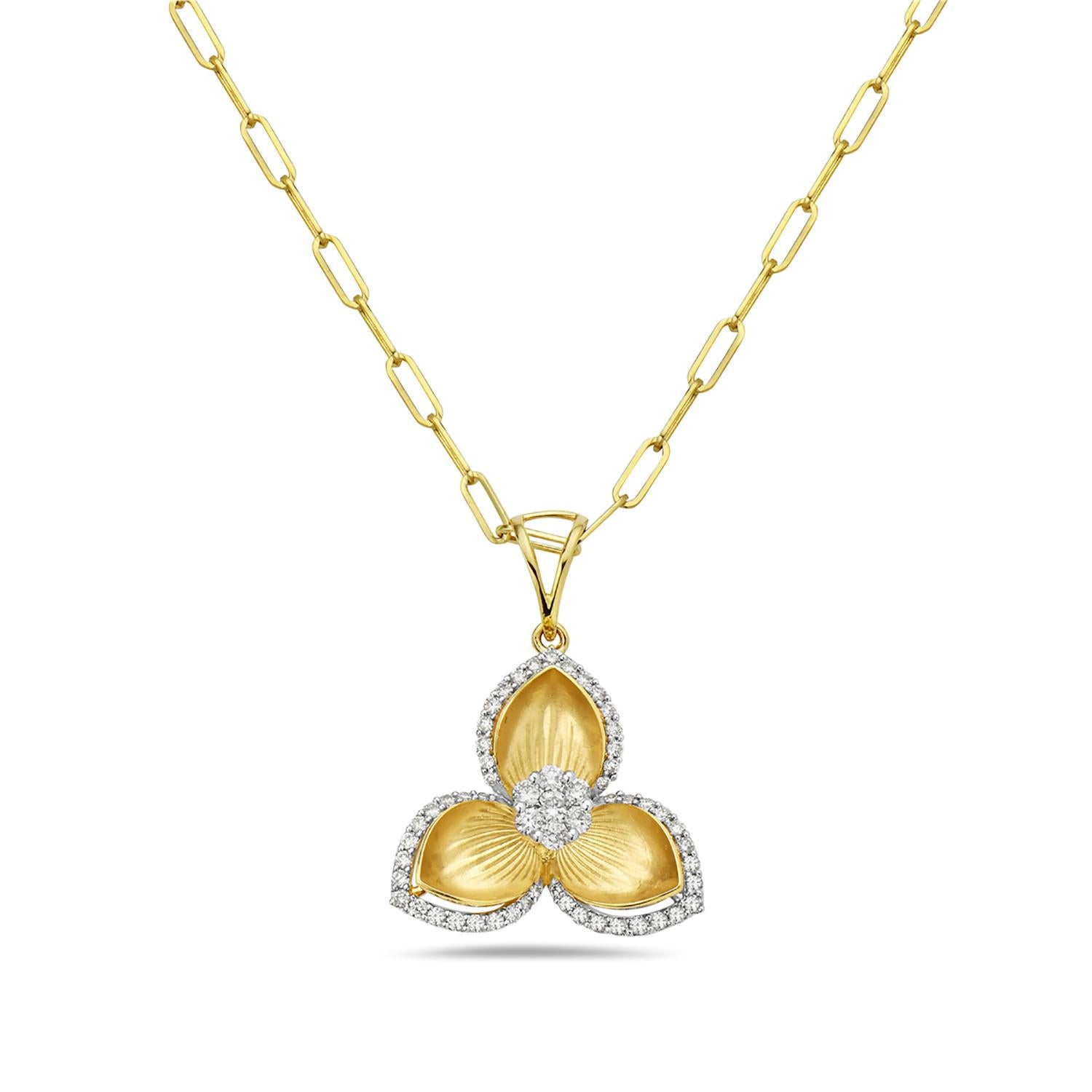 Flower Shaped Pendant with Carved Petals Equipped with Halo Diamonds in 14k Gold In New Condition For Sale In New York, NY