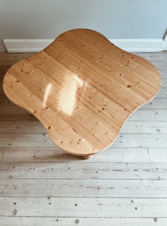 Flower shaped pine table from the 70s