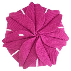 Flower Shaped Pouf - Eucharis Cherry Small