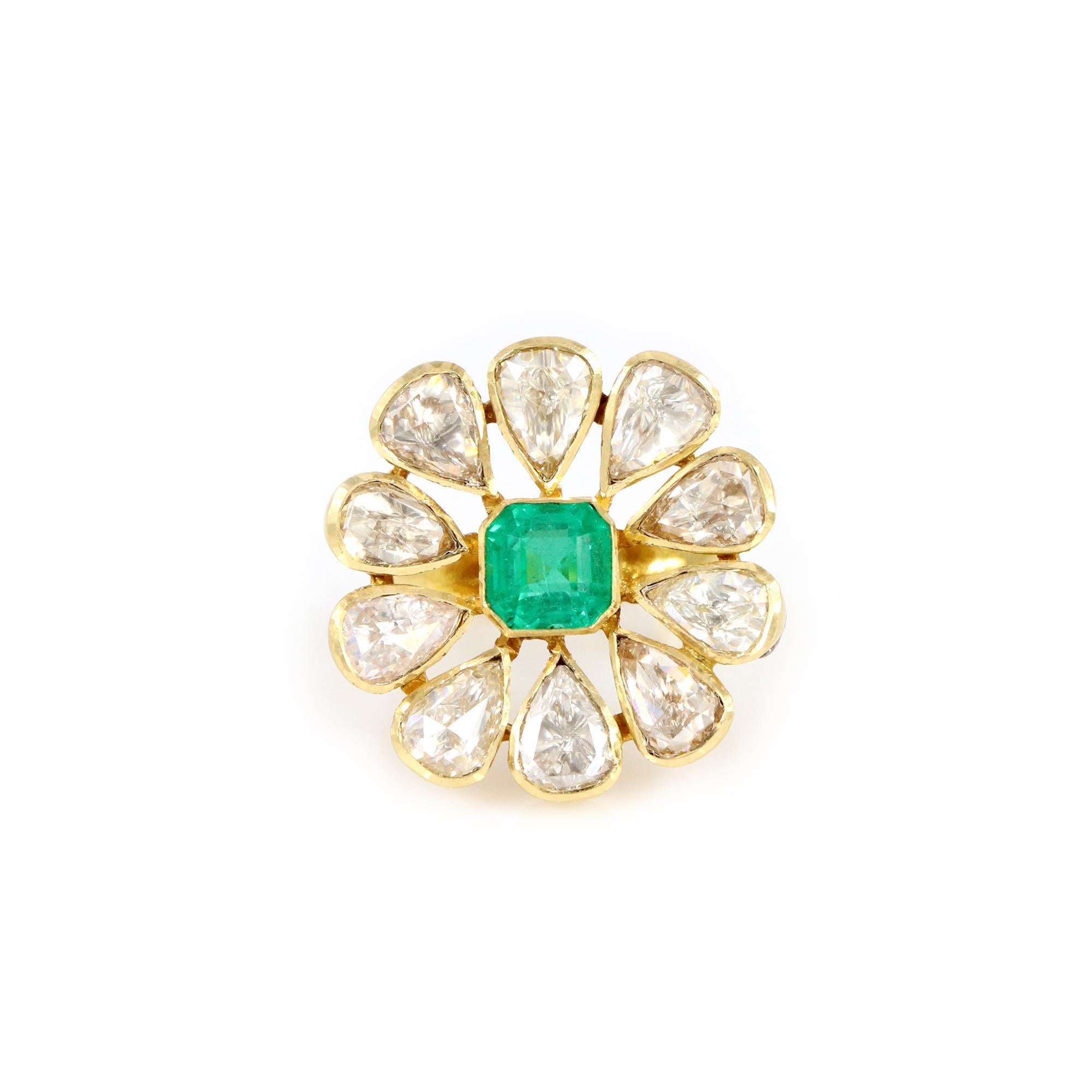 Contemporary Flower-Shaped Zambian Emerald Ring 0188 For Sale