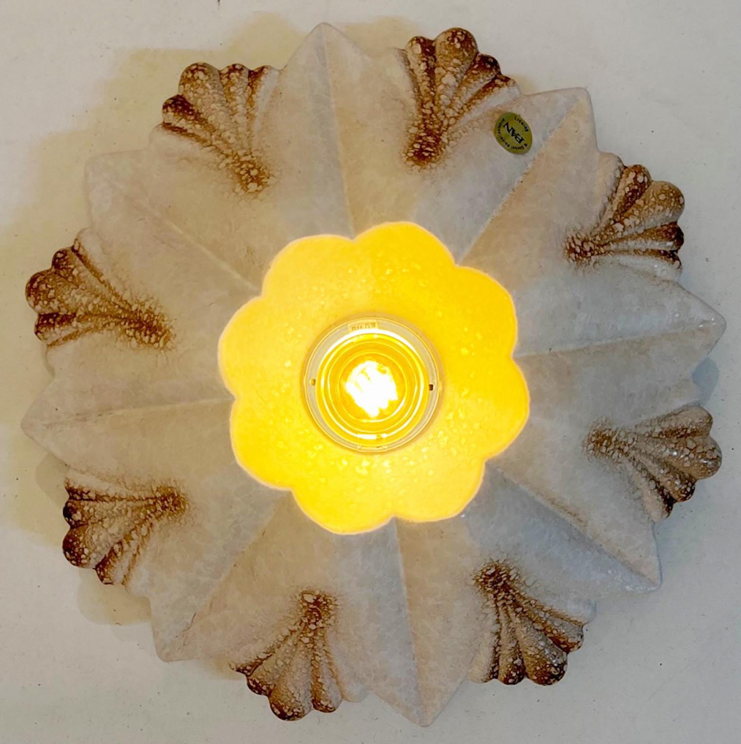Flower Shell White Sand Ceramic Wall Light by Hustadt Keramik, Germany, 1970 For Sale 5