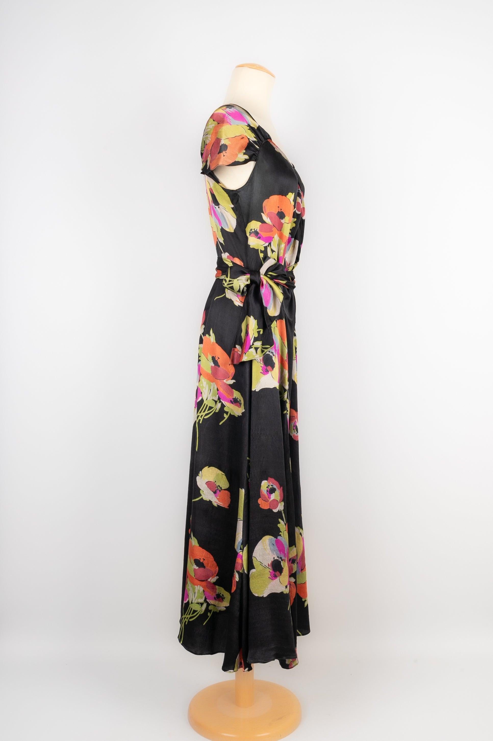 Flower Silk Dress, 1940s In Excellent Condition For Sale In SAINT-OUEN-SUR-SEINE, FR