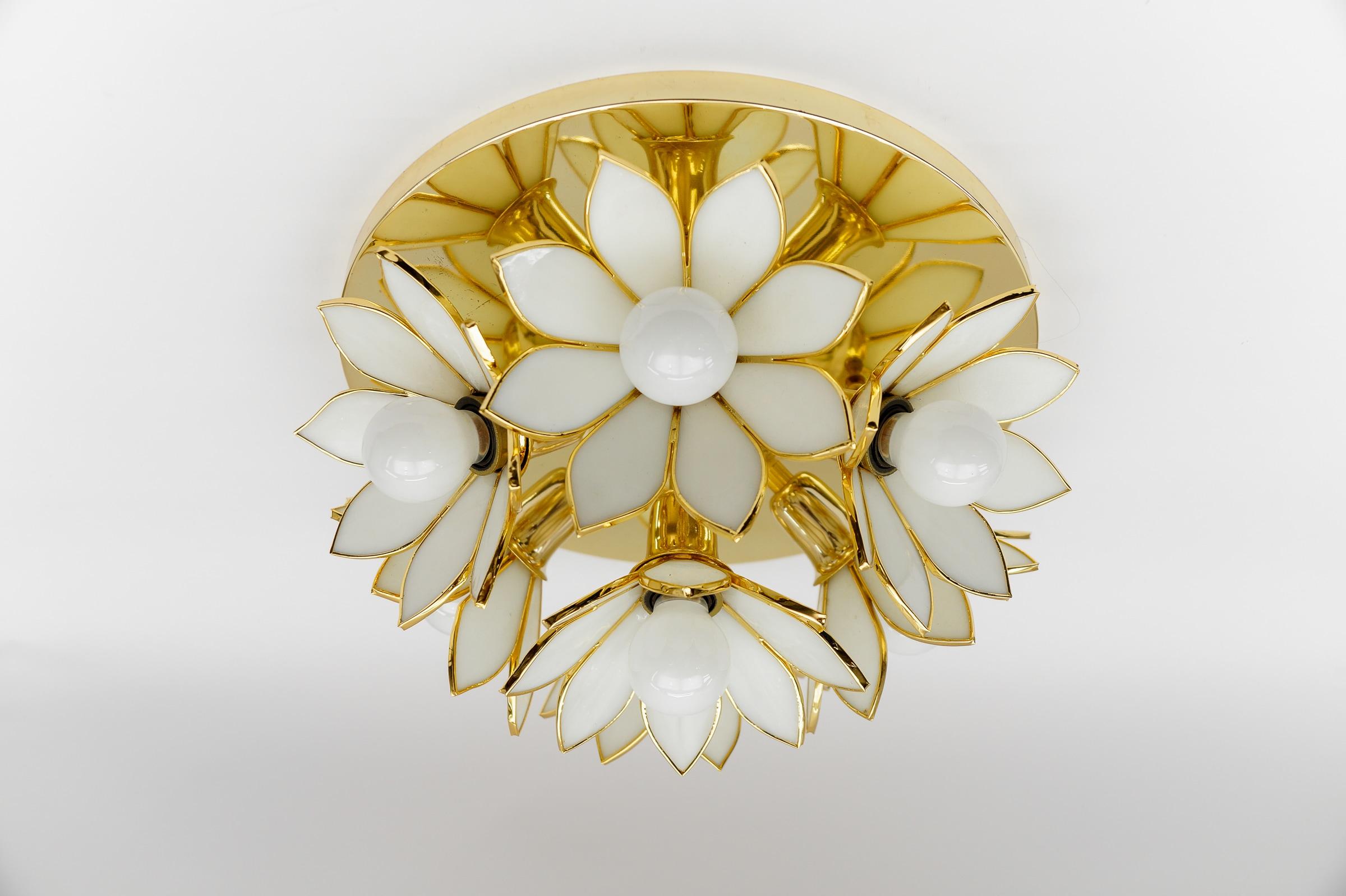 Flower Spherical Wall or Ceiling Lamps in Brass, 1960s im Angebot 2