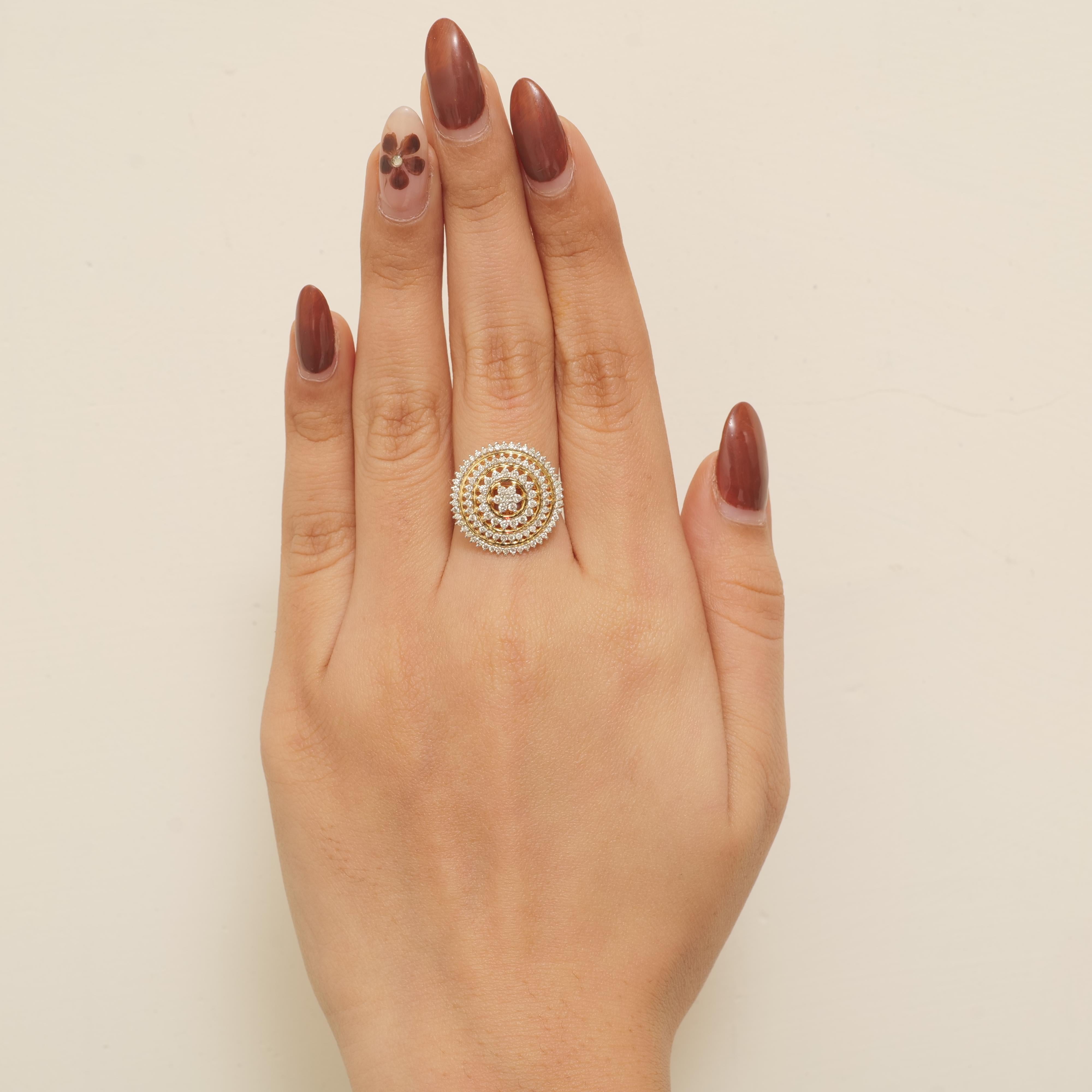 Spiral-Diamantring mit Blumenblumen aus 14k massivem Gold (zertifiziert) (Rundschliff) im Angebot