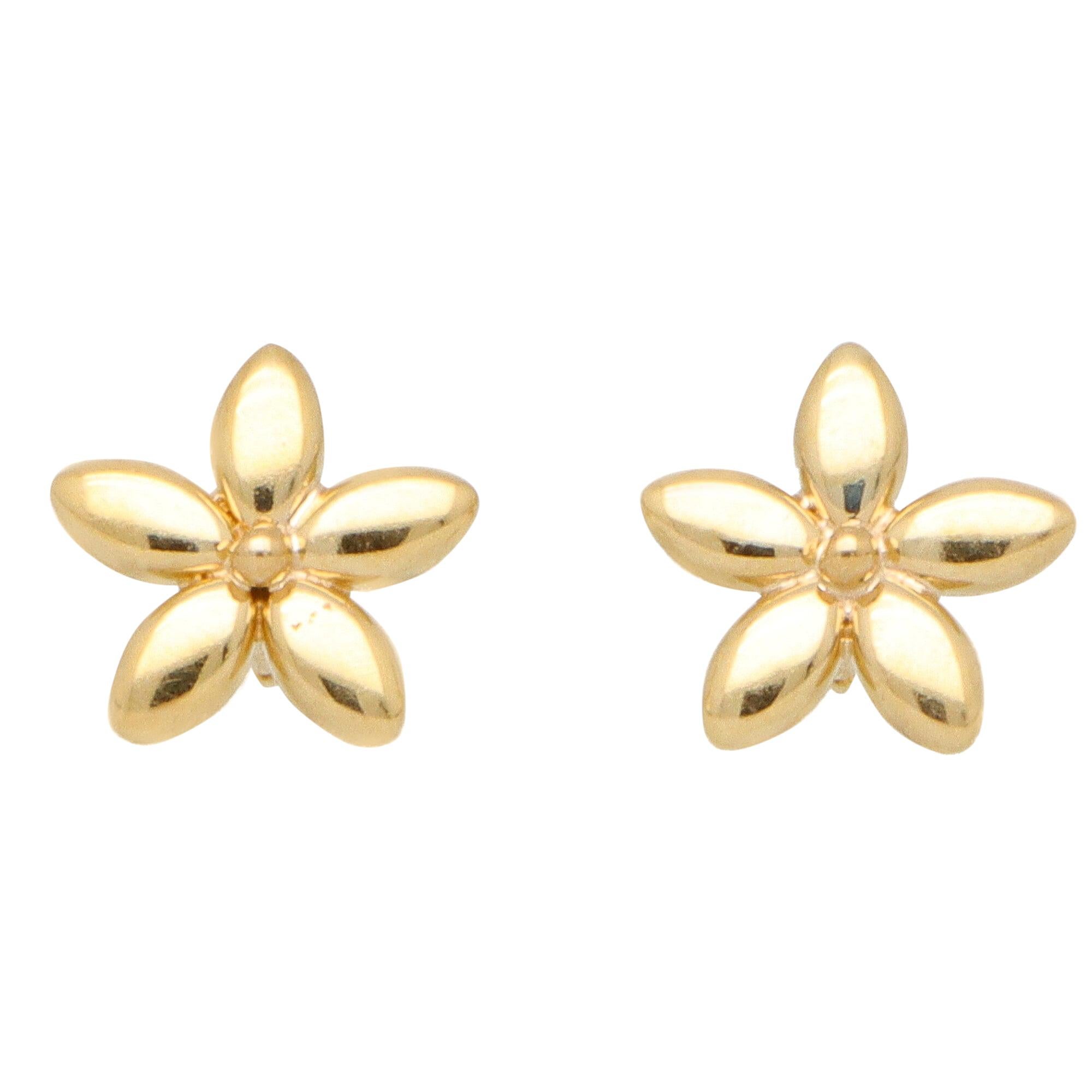 Flower Stud Earrings Set in 9k Yellow Gold For Sale
