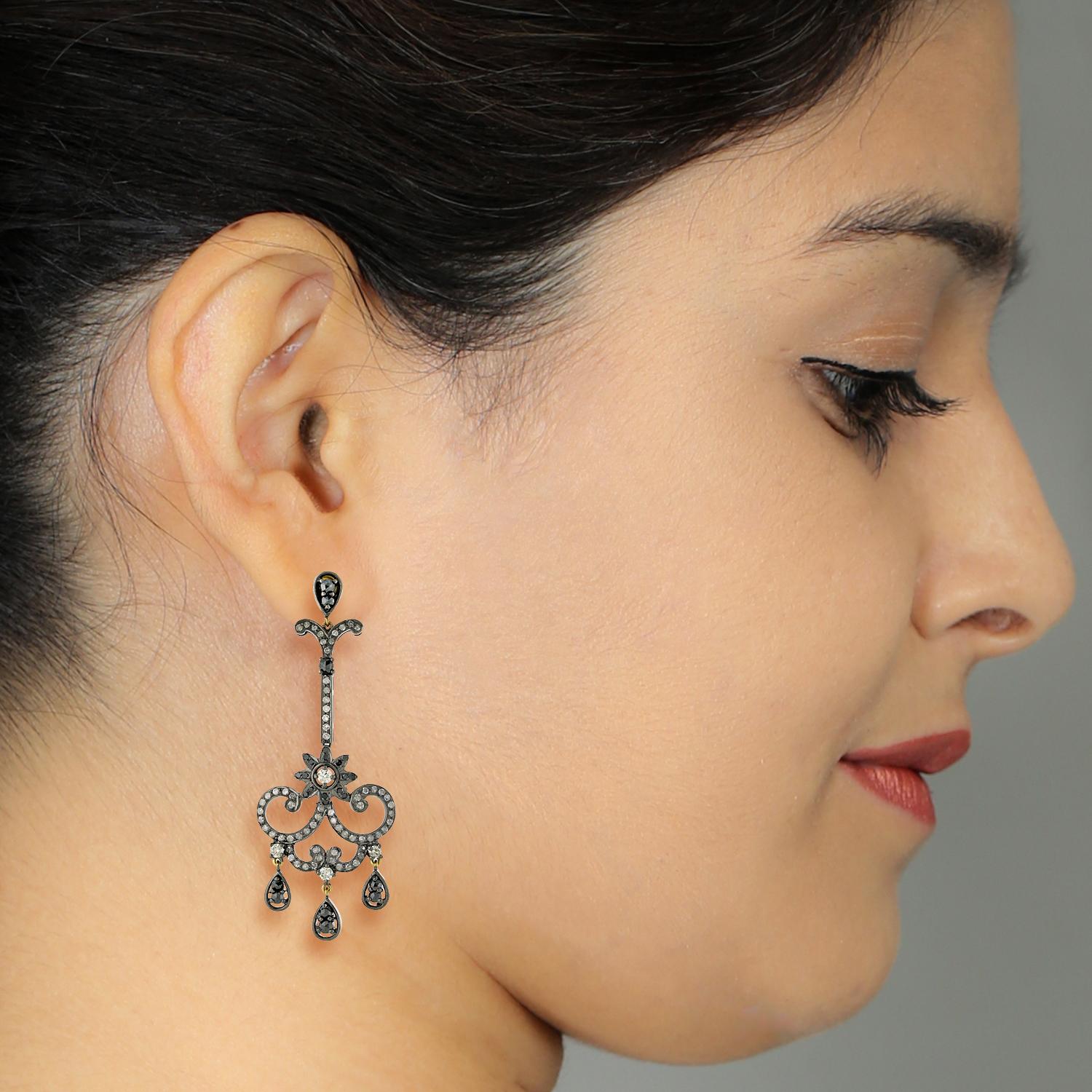 Contemporary Flower Style Earring With Pave Set of Diamonds Made In 18k Gold & Silver For Sale