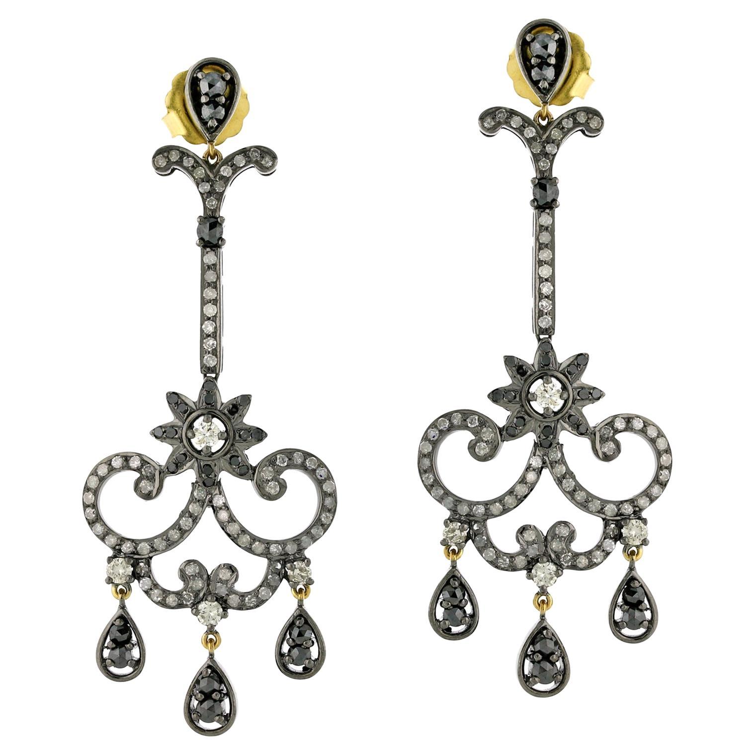 Flower Style Earring With Pave Set of Diamonds Made In 18k Gold & Silver For Sale