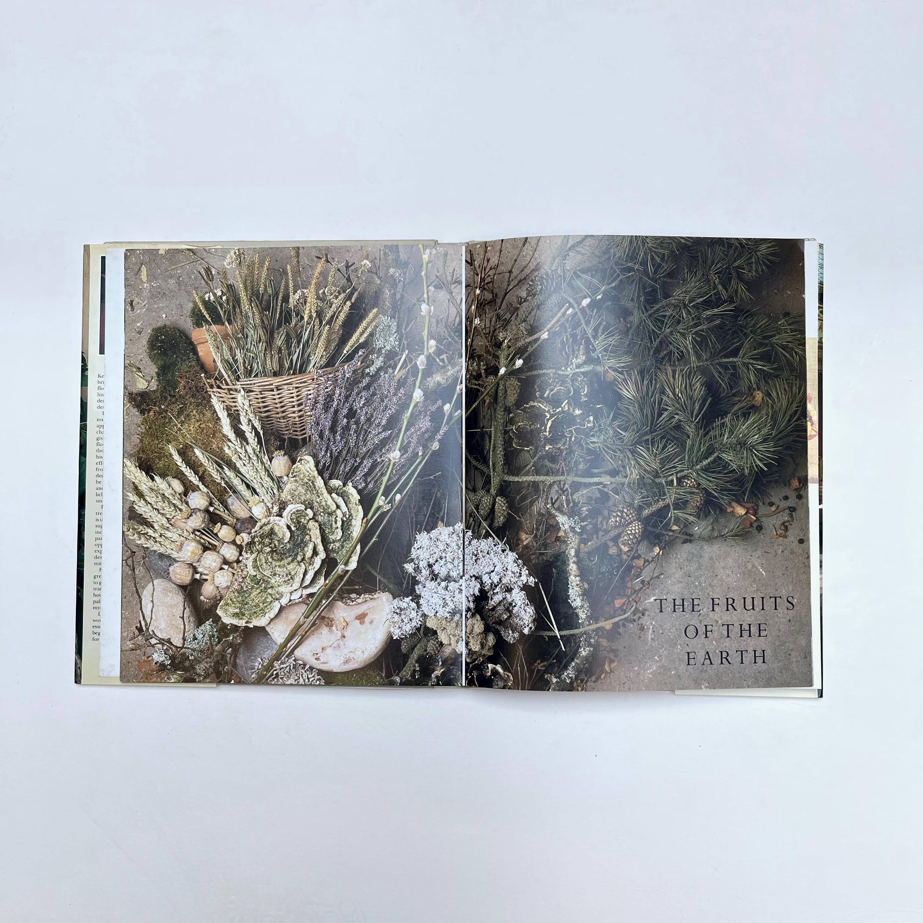 Flower style - The Art of Floral Design and Decoration - Kenneth Turner
Published by Weidenfeld &Nicolson Ltd, London 1989. Hardback first edition in dust jacket. 

Illustrated throughout in colour. Kenneth Turner is an internationally acclaimed