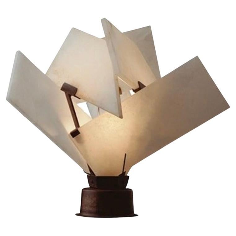 Lampe de table à fleurs Modèle FLE 130A de Pierre Chareau pour MCDE en vente