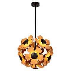 Blume aus Terrakotta und schwarzer Kugel Cluster von Hatsu