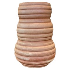 Flower Vase Clay Handmade by Ensamble Artesano, 2024