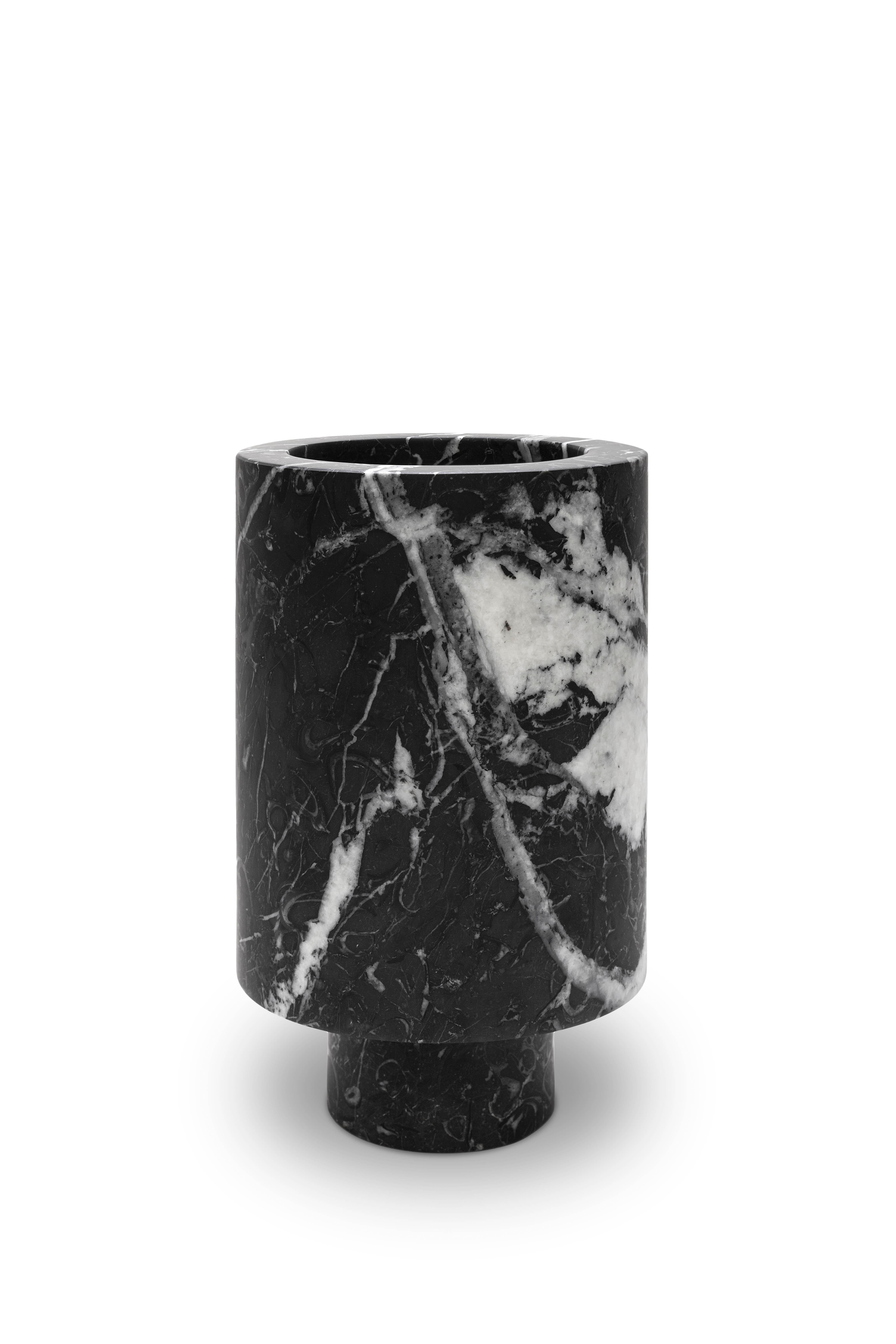 New Modern Flower Vase in Black Marble, Creator Karen Chekerdjian Stock For Sale