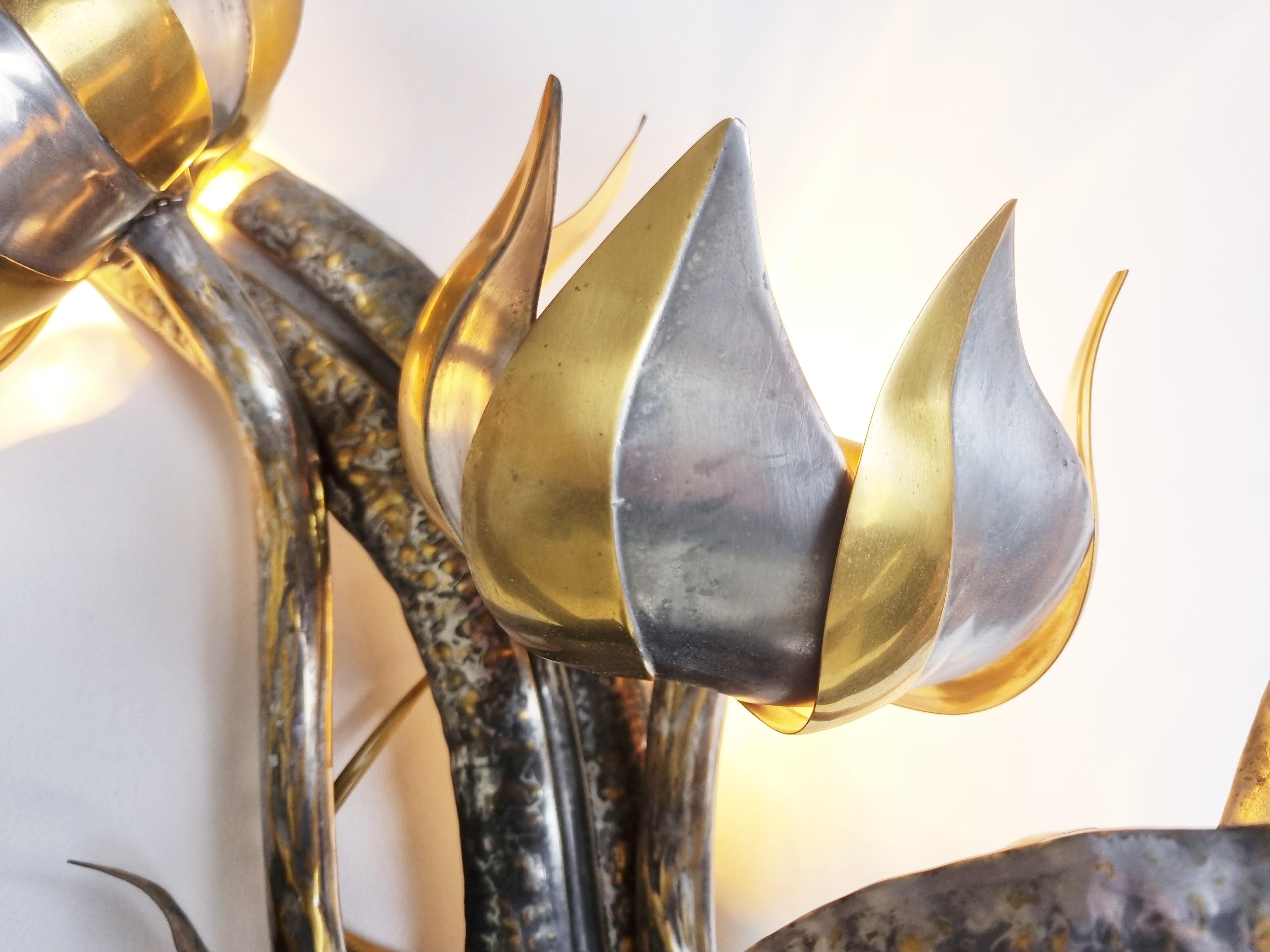 Flower Wall Lamp by Isabelle & Richard Faure, 1970s In Good Condition In Leuven, Vlaams Gewest