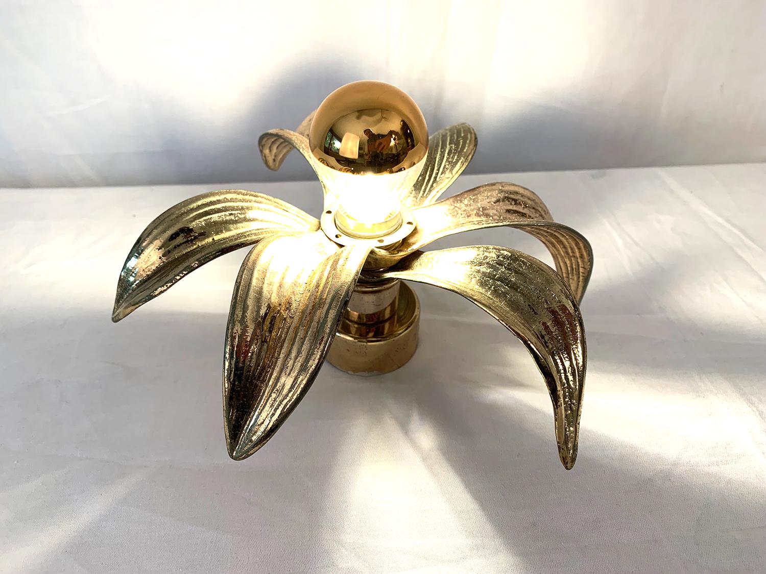 Mid-Century Modern Flower Wall Sconce by Willy Daro, 1970s For Sale