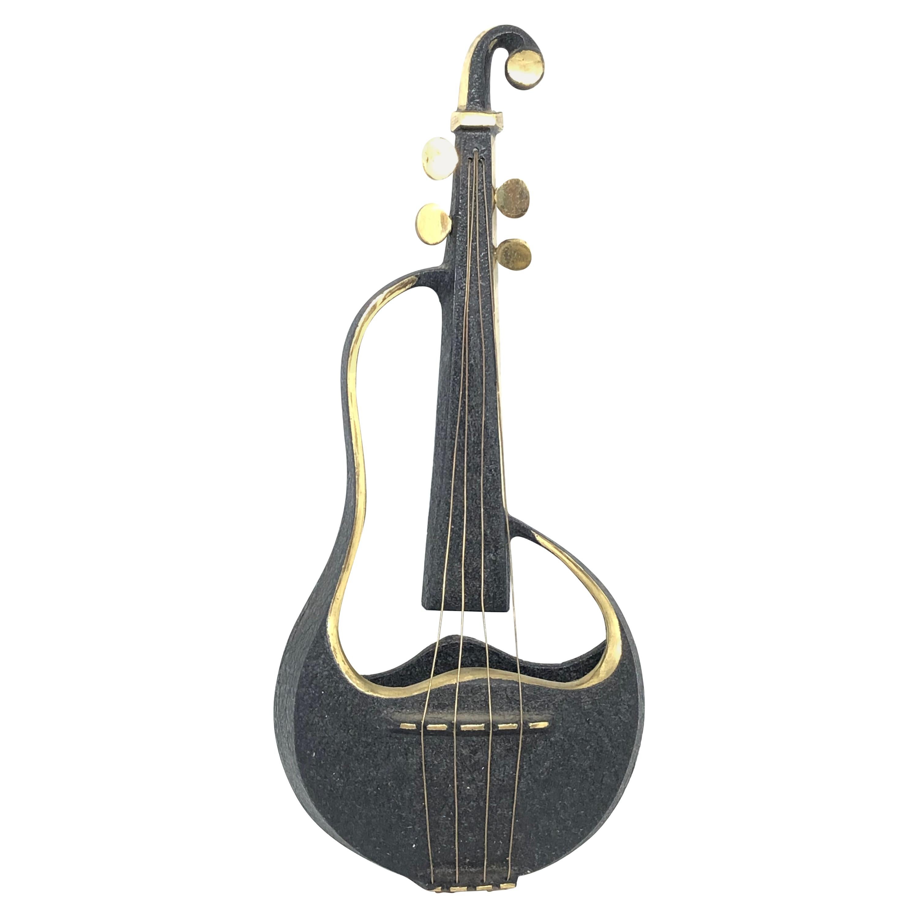 Blumenblumen-Wandvase Gitarre Messing Bronze Mid-Century Modern Wanddekor, 1950er Jahre