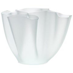 Blühende weiße Vase