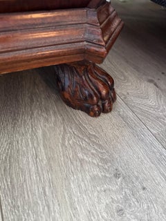 Flowerly marquetry secretaire