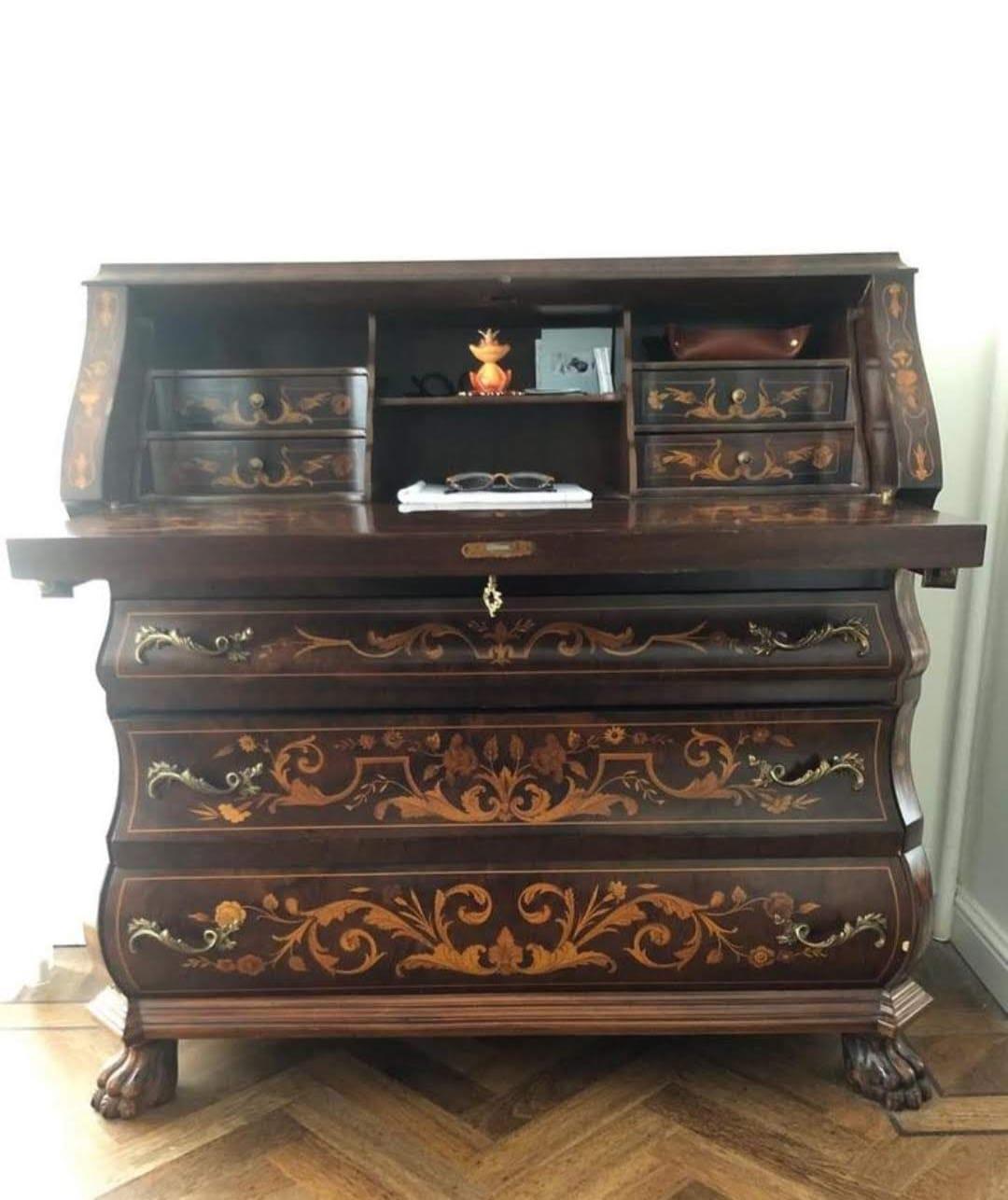 Commode en marqueterie fleurie, 1950 Italie en vente 10