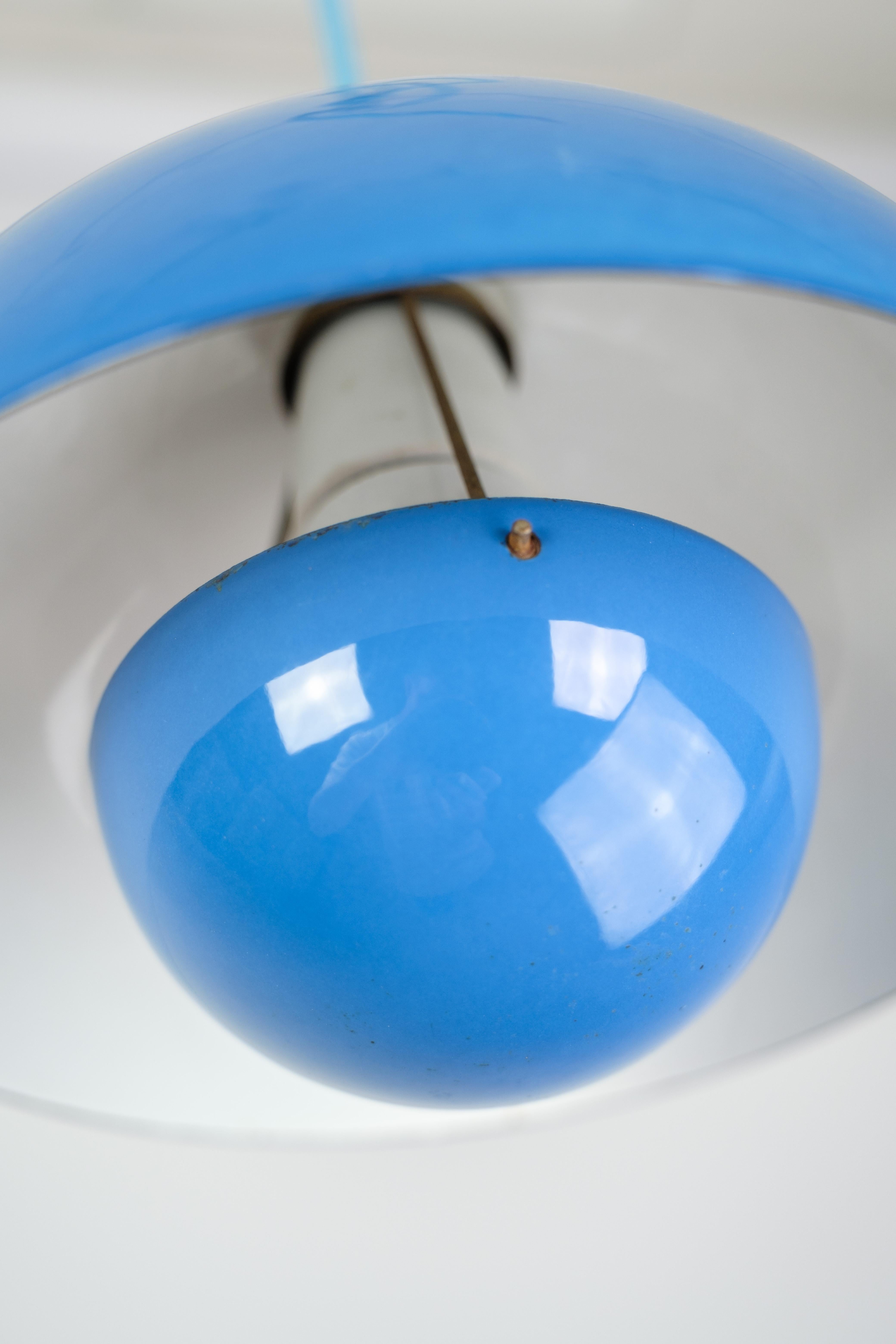 Lampada da soffitto a vaso di fiori modello VP1 realizzata da Verner Panton VP1 degli anni '70 in vendita 1