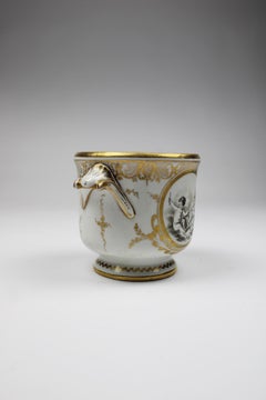 Flowerpot in Porcelain de Paris 2 sided Grisaille Painting Guilded 1900 France