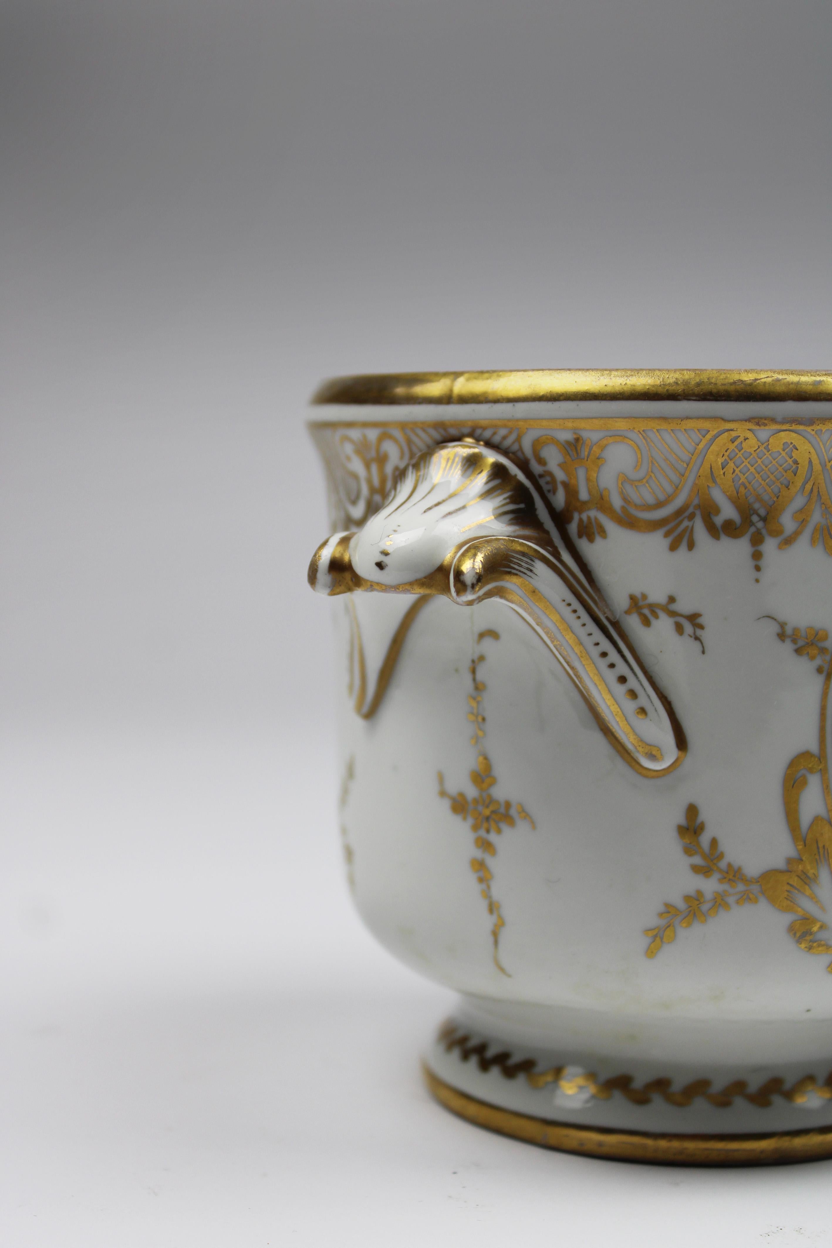 Gilt Flowerpot in Porcelain de Paris 2 sided Grisaille Painting Guilded 1900 France For Sale