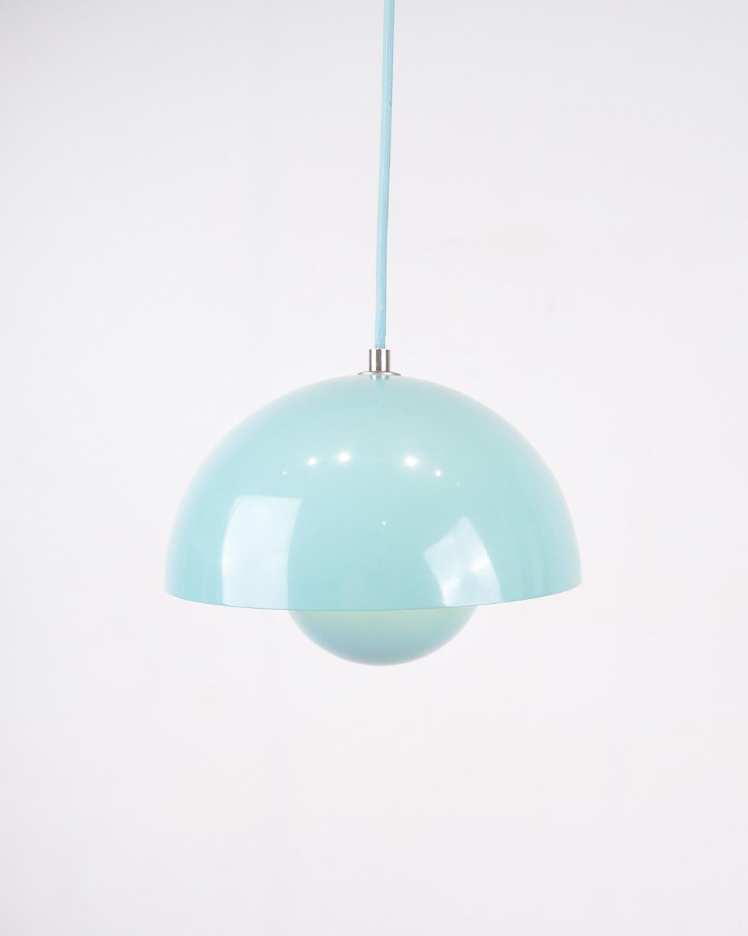 Lámpara Flowerpot Modelo VP1 En Azul Bebé Por Verner Panton Para &Tradition De Los Años 1968 Moderno de mediados de siglo en venta