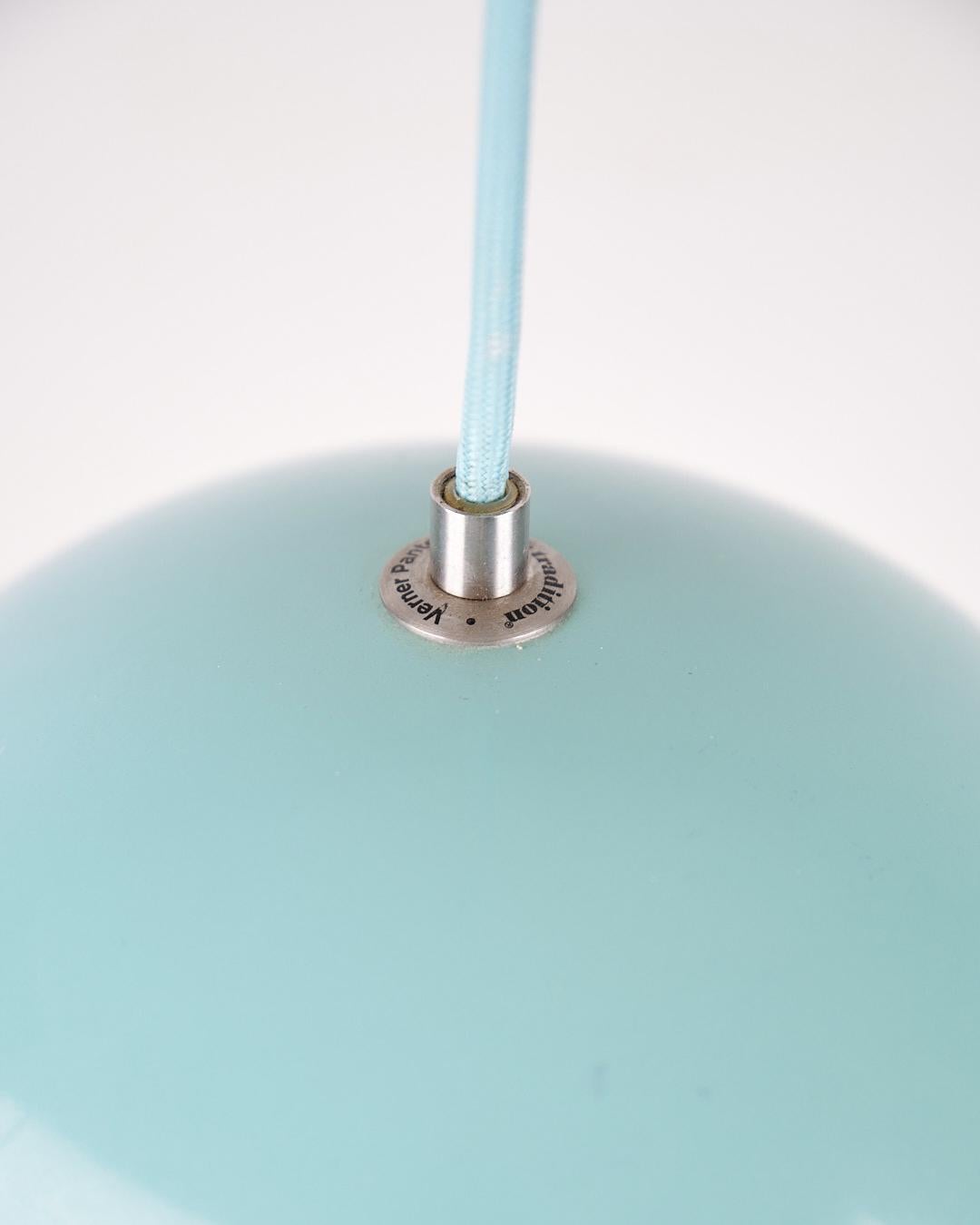 Lámpara Flowerpot Modelo VP1 En Azul Bebé Por Verner Panton Para &Tradition De Los Años 1968 Lacado en venta