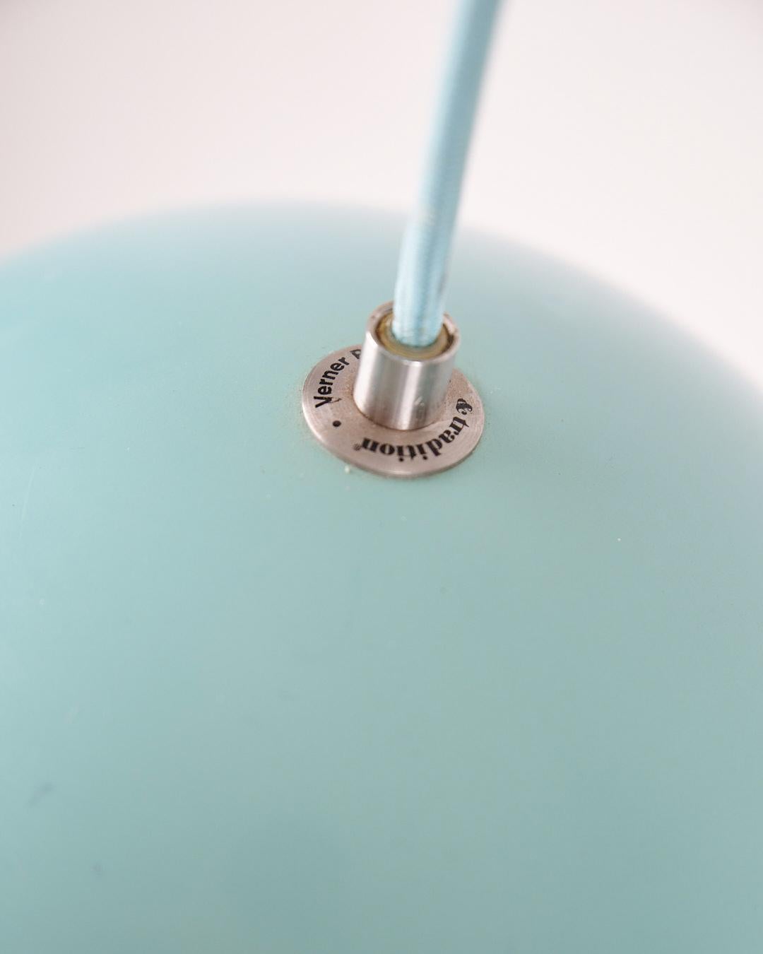 Lámpara Flowerpot Modelo VP1 En Azul Bebé Por Verner Panton Para &Tradition De Los Años 1968 en Bueno estado para la venta en Lejre, DK