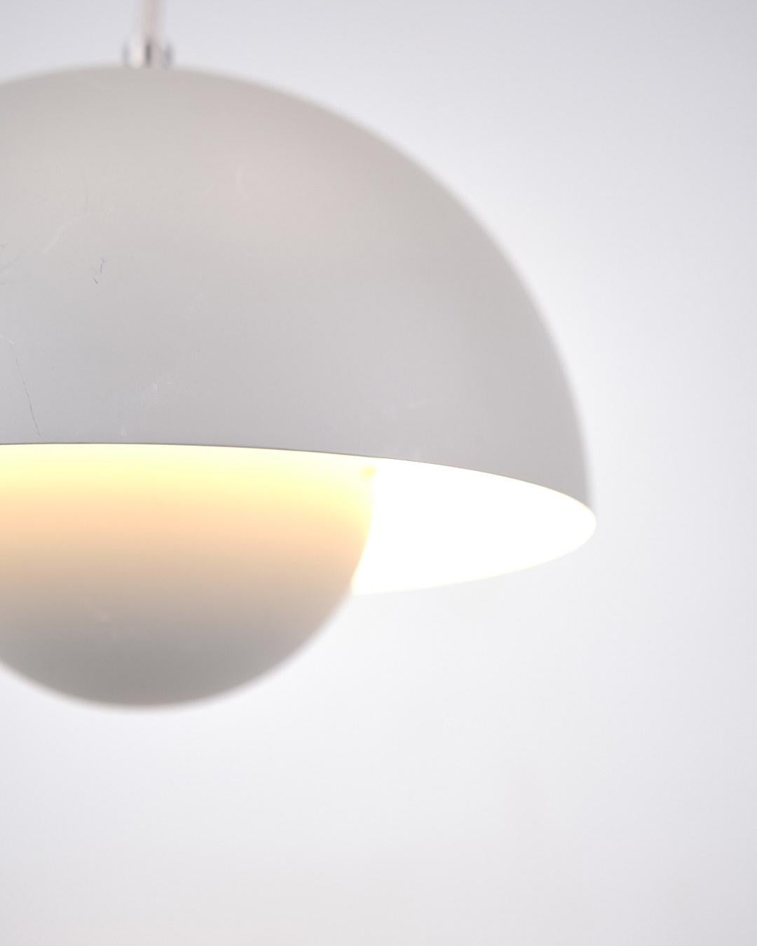 Lampada a vaso di fiori modello VP1 in grigio di Verner Panton per &Tradition del 1968 In condizioni buone in vendita a Lejre, DK