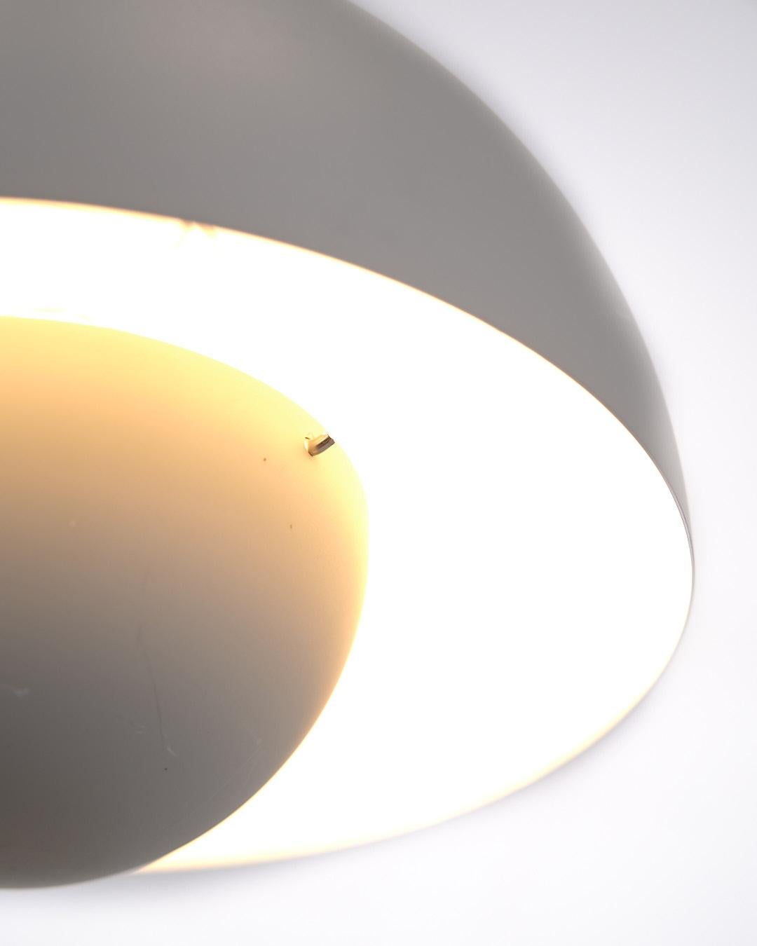 Metà XX secolo Lampada a vaso di fiori modello VP1 in grigio di Verner Panton per &Tradition del 1968 in vendita